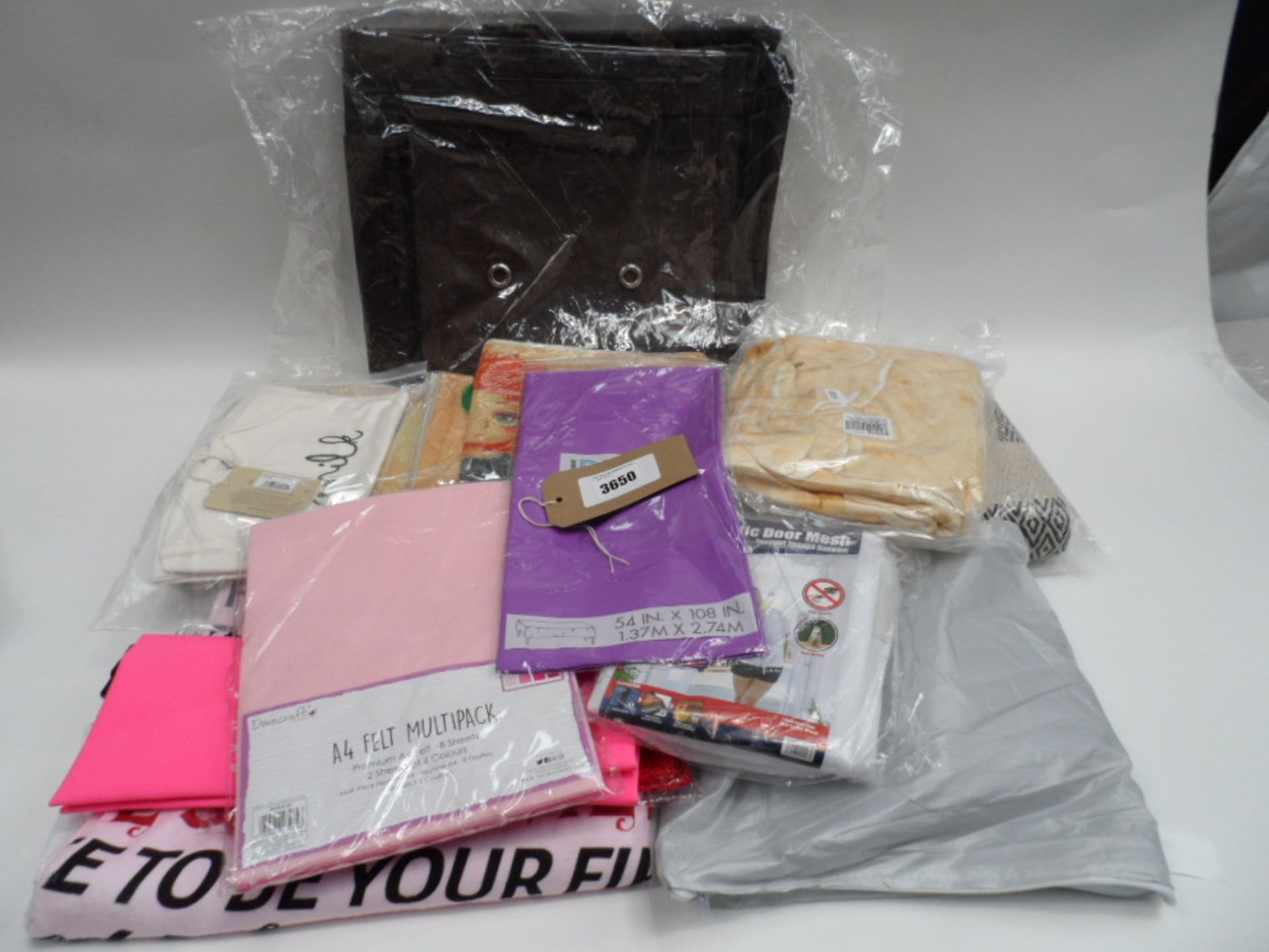 Quantity of various covers, sheets and fabrics