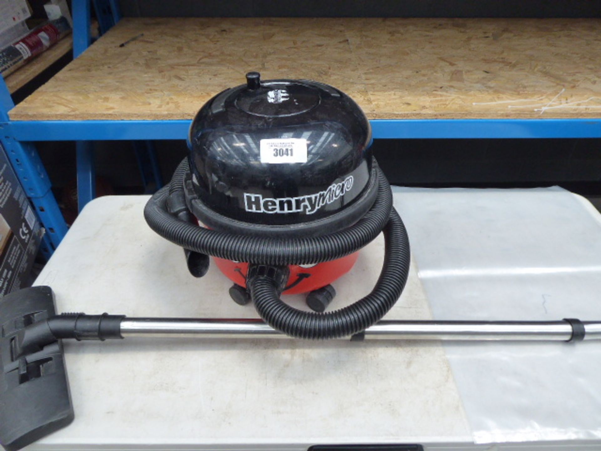 Henry micro vacuum cleaner with pipe and pole