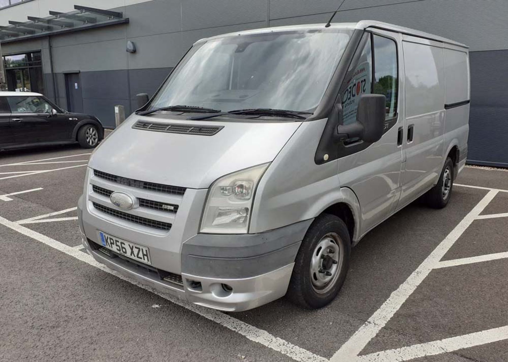 KP56 XZH (2006) (56) Ford Transit 130 T260 FWD diesel panel van. 2198cc. 180628 miles. - Image 2 of 6