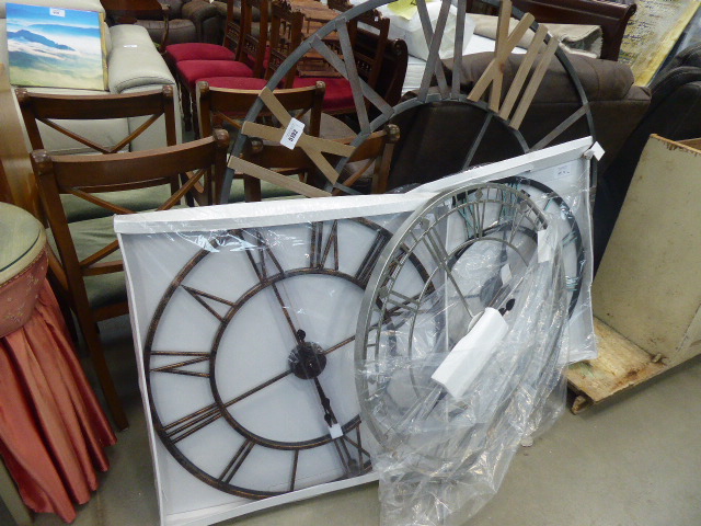 4 metal quartz wall clocks