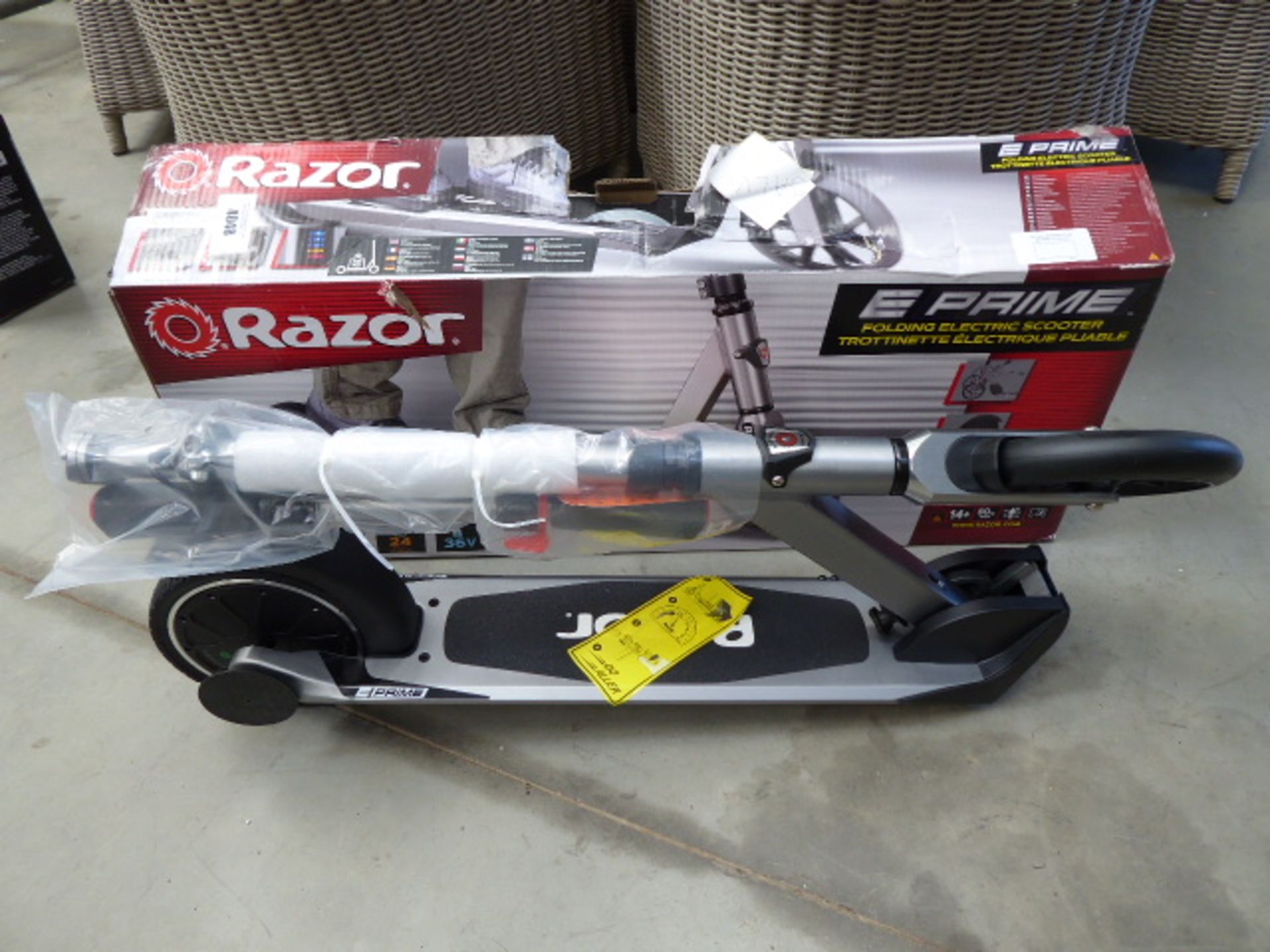 Boxed Razor scooter with charger - Image 2 of 2