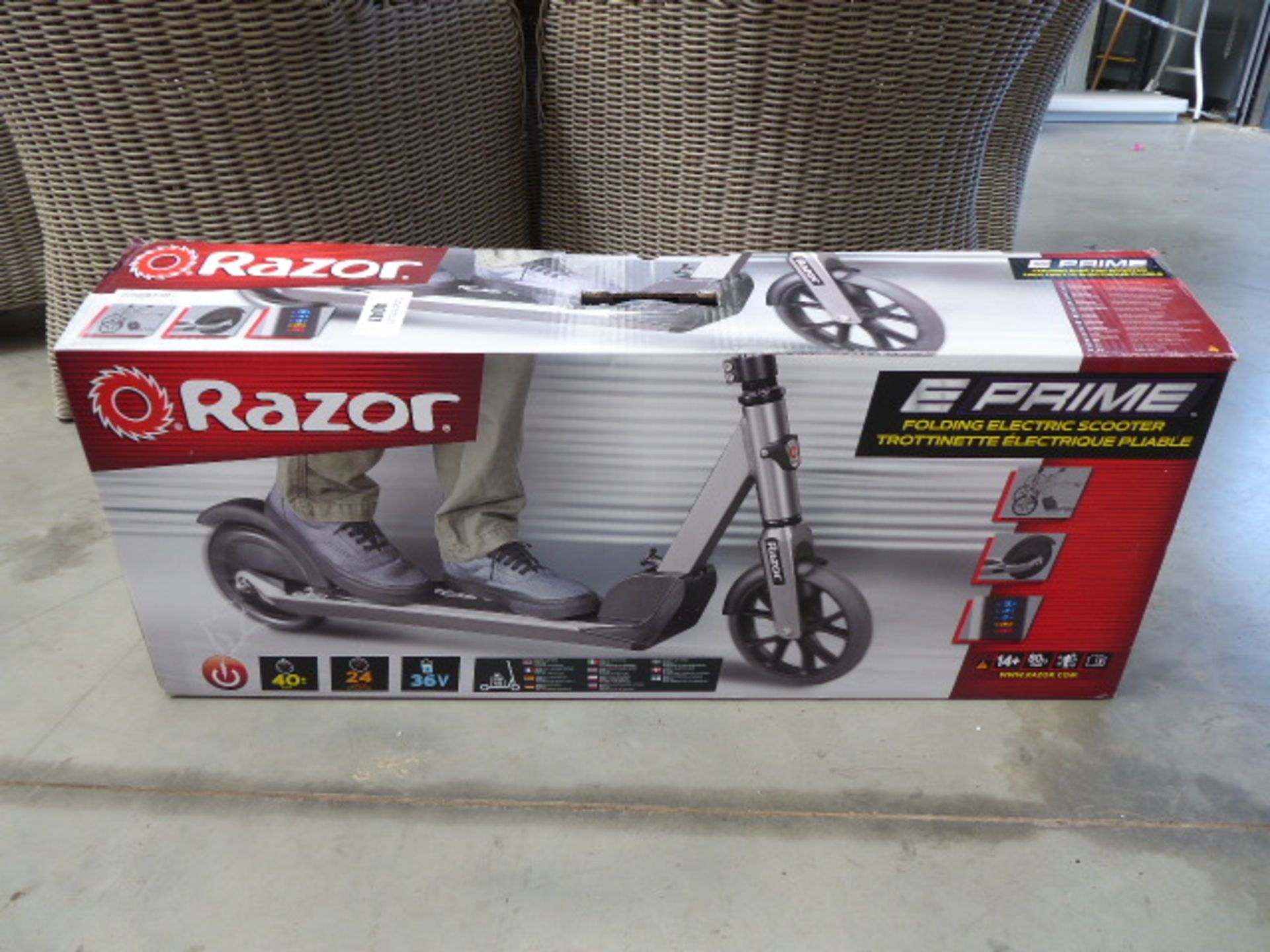 Boxed Razor scooter with charger