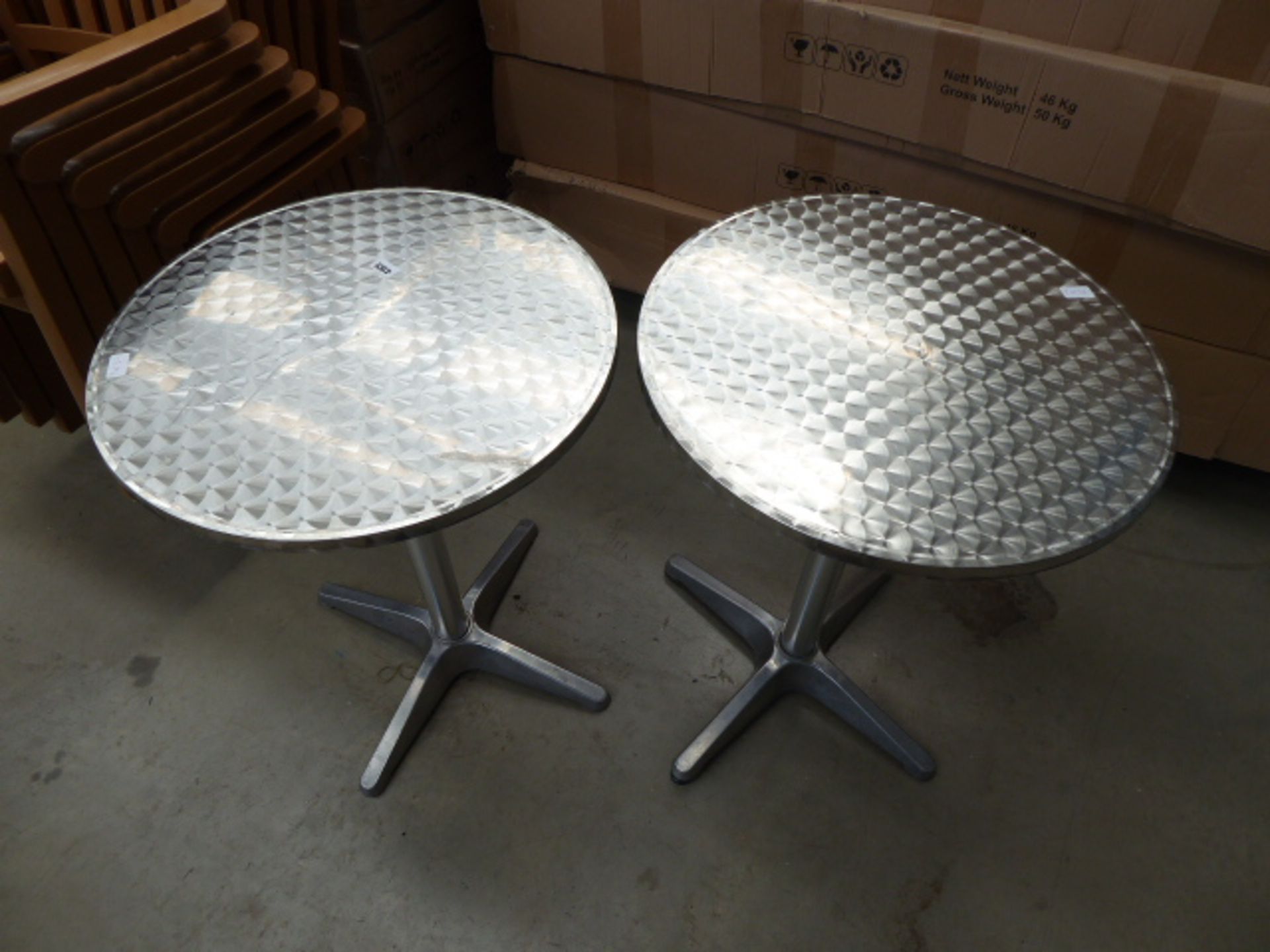 2 Bistro tables