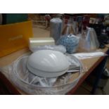 5921 - Quantity of ceiling light shades