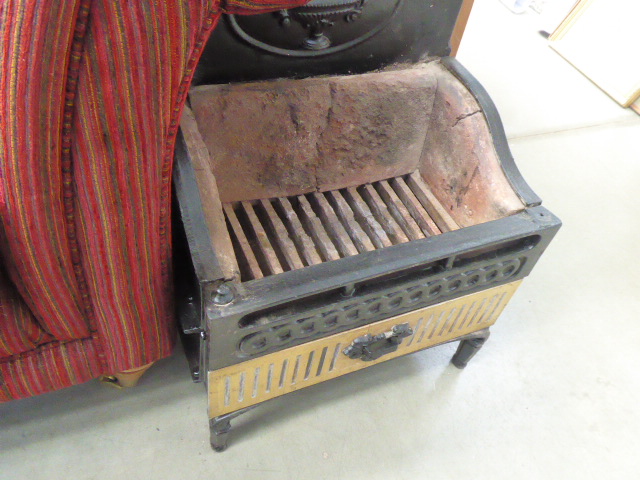 5169 - Cast iron fire basket