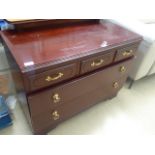 5060 Dark wood chest of 3 drawers