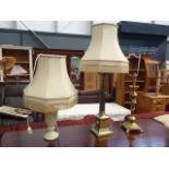 5037 - Table lamp with Corinthian column,