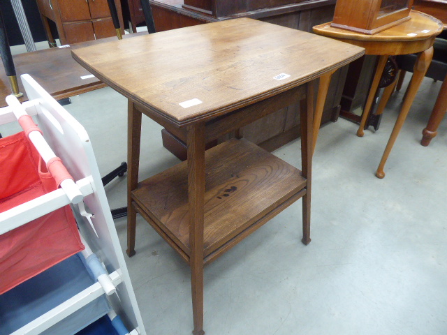 Arts & Caft oak 2 tier side table