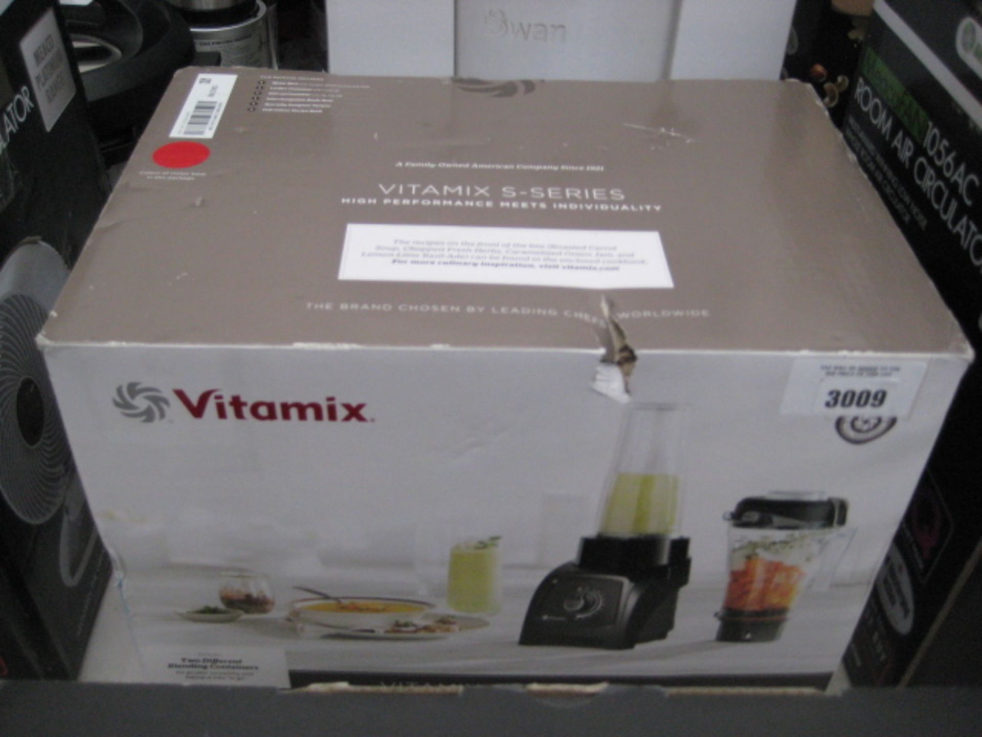 Boxed Vitamax S Series blender