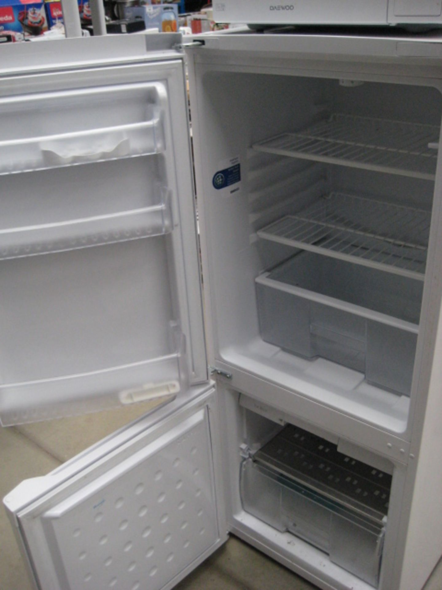 Beko white fridge freezer - Image 2 of 2