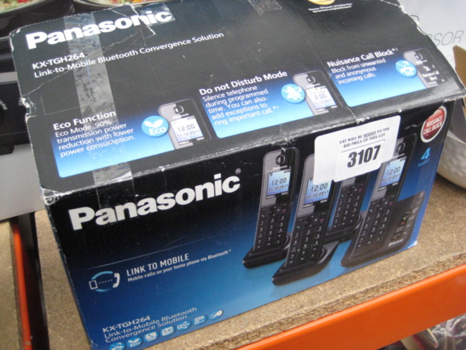 Panasonic KXTGH264 digital cordless answering system