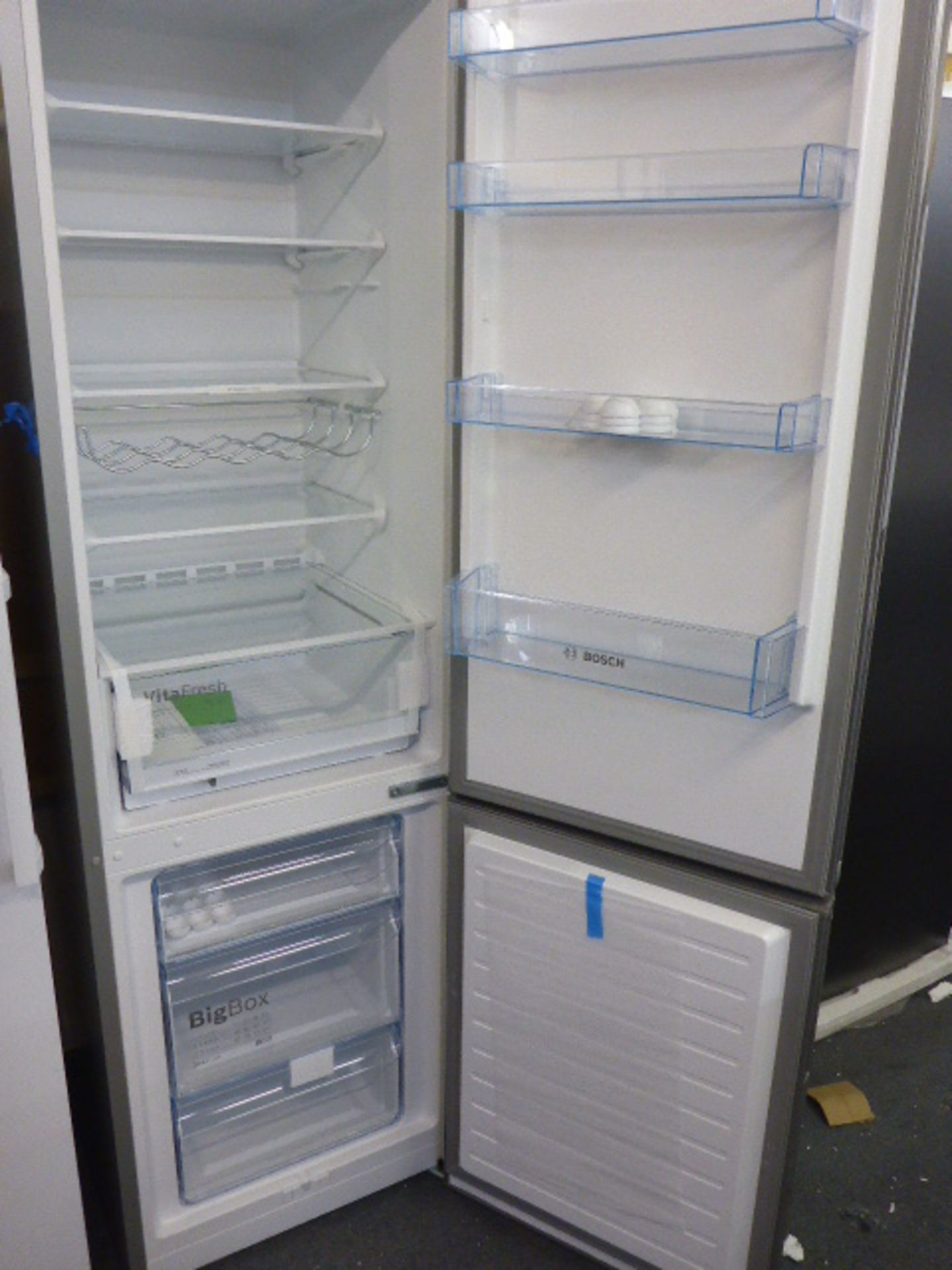 KGV39VL31GB Bosch Free-standing fridge-freezer - Image 2 of 2