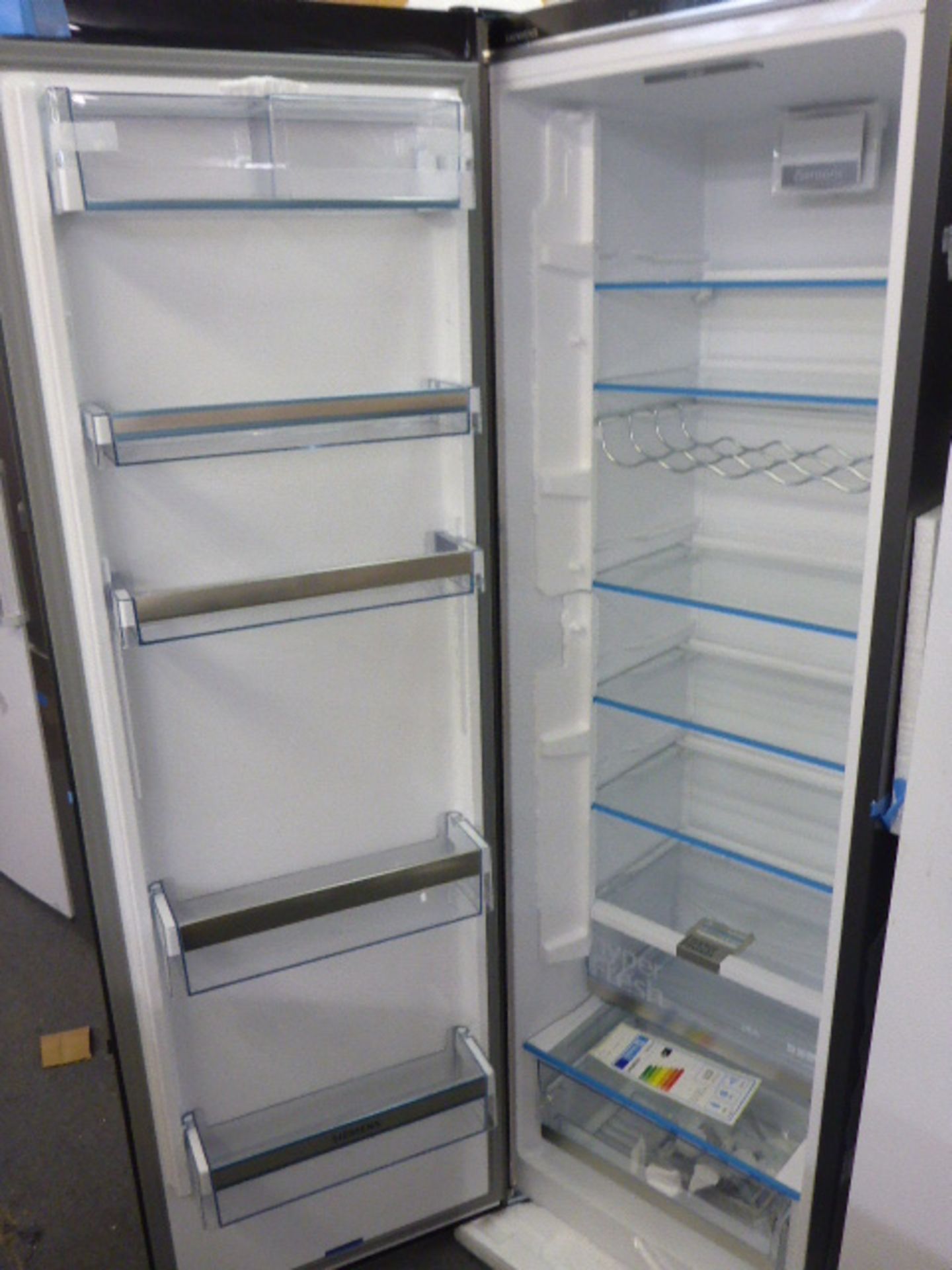 KS36VAX3P-B Siemens Free-standing refrigerator - Image 2 of 2