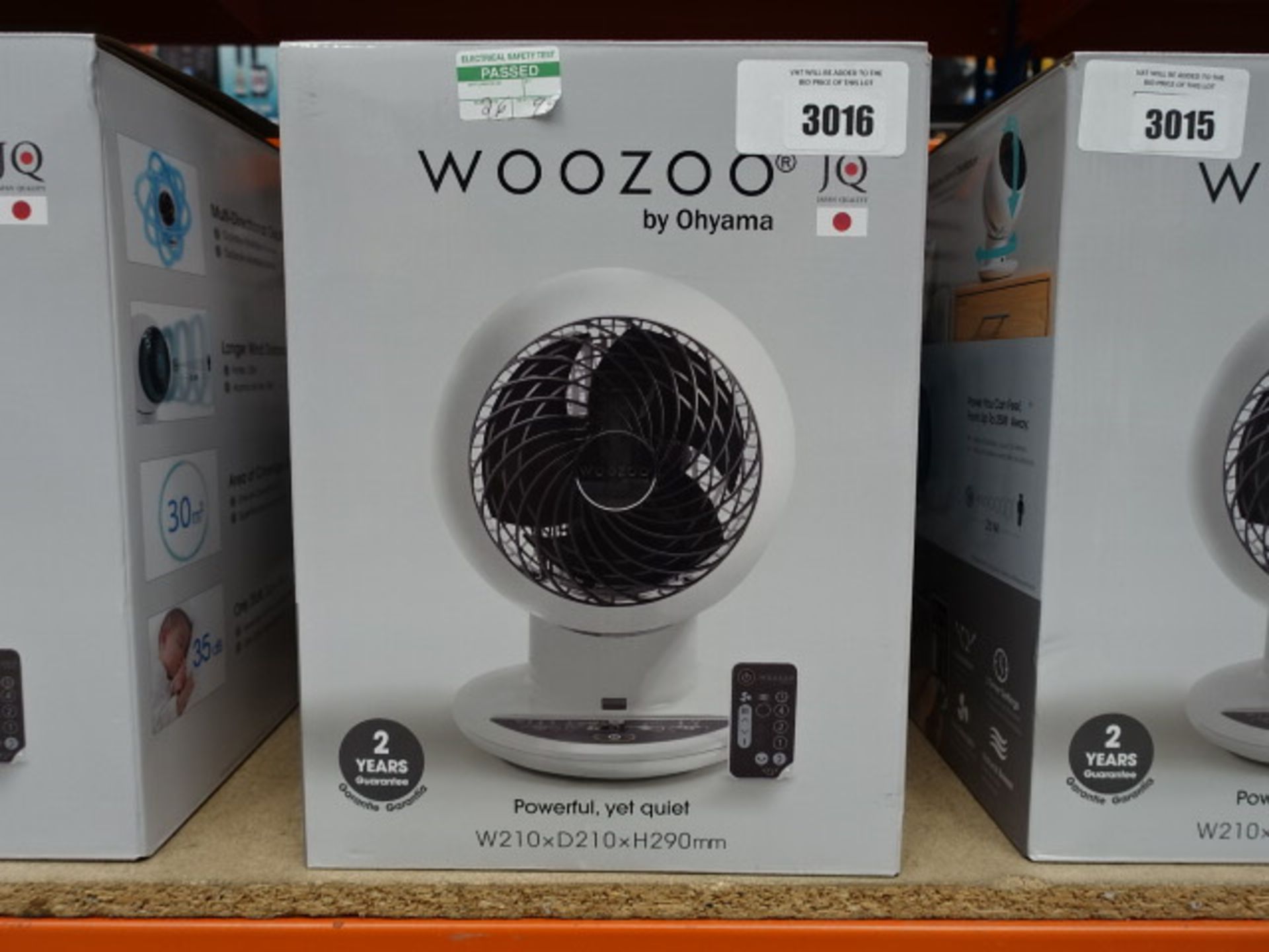 Boxed Woozoo desktop fan