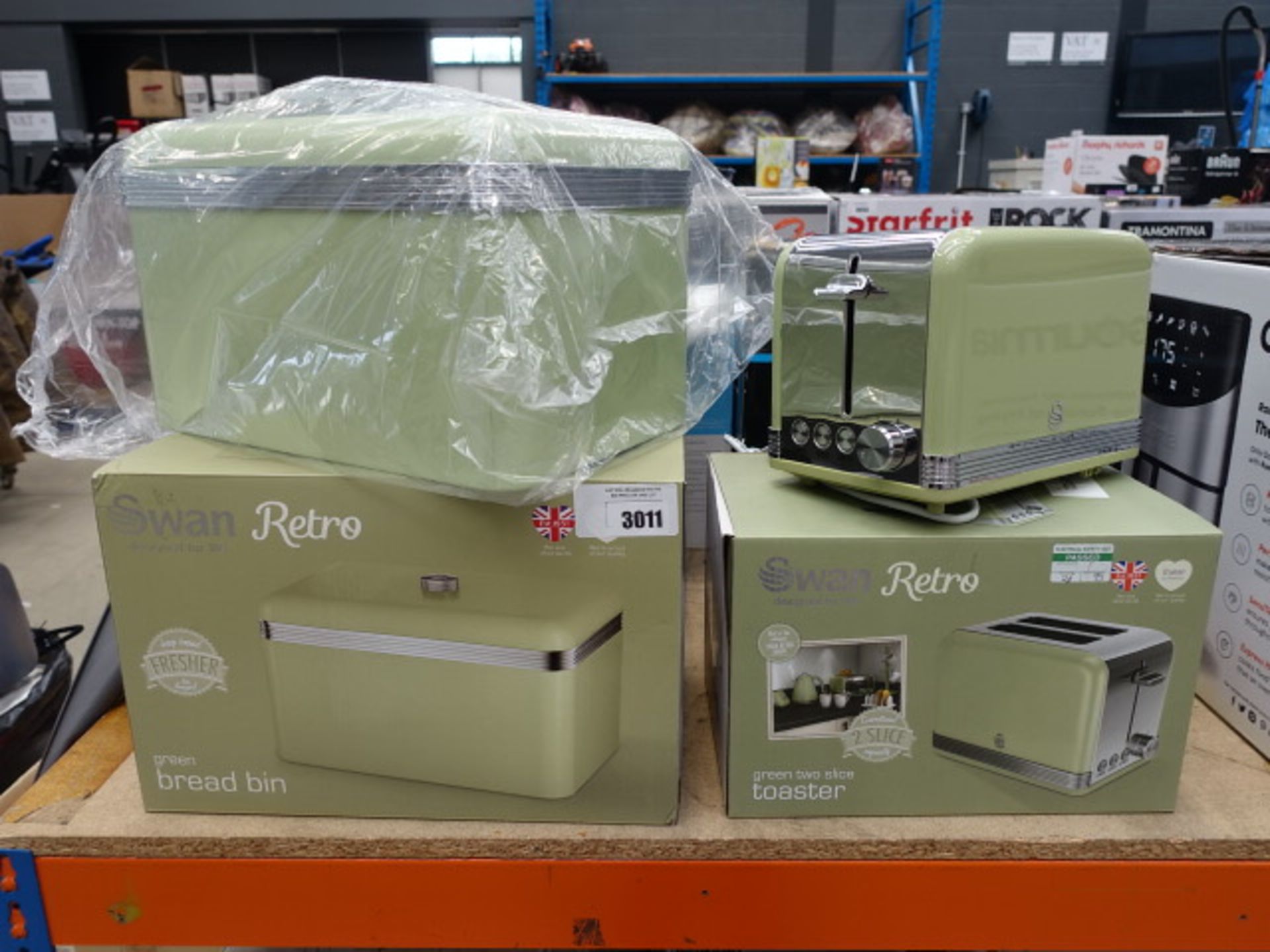 Boxed Swan retro green breadbin plus a boxed Swan retro green 2 slice toaster