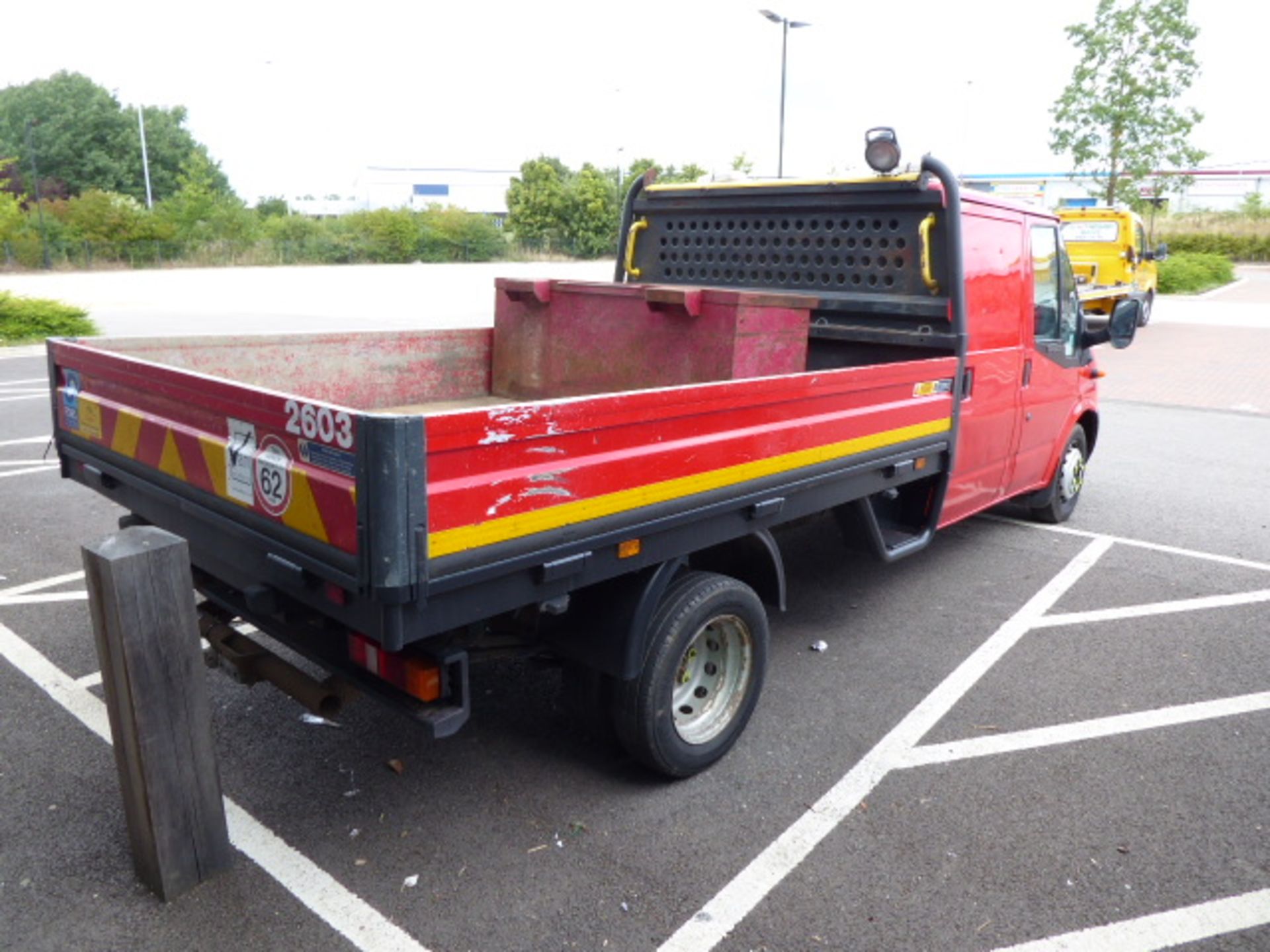 LO61 YWW (2011) Ford Transit 100 T350L D/C RWD, diesel in red/green MOT: 03/09/2020 - Image 3 of 10