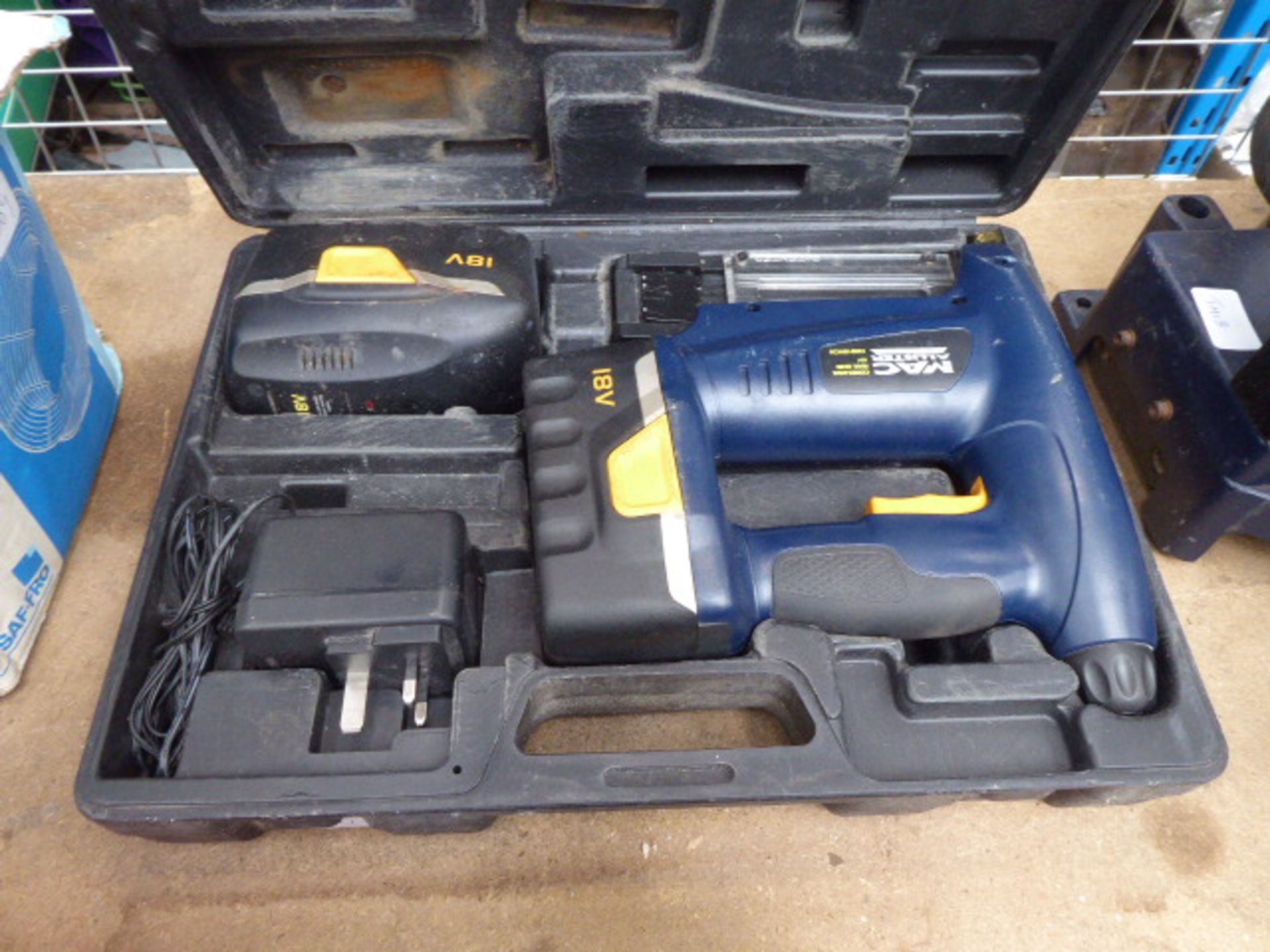 Electric nail gun with 2 batteries and charger