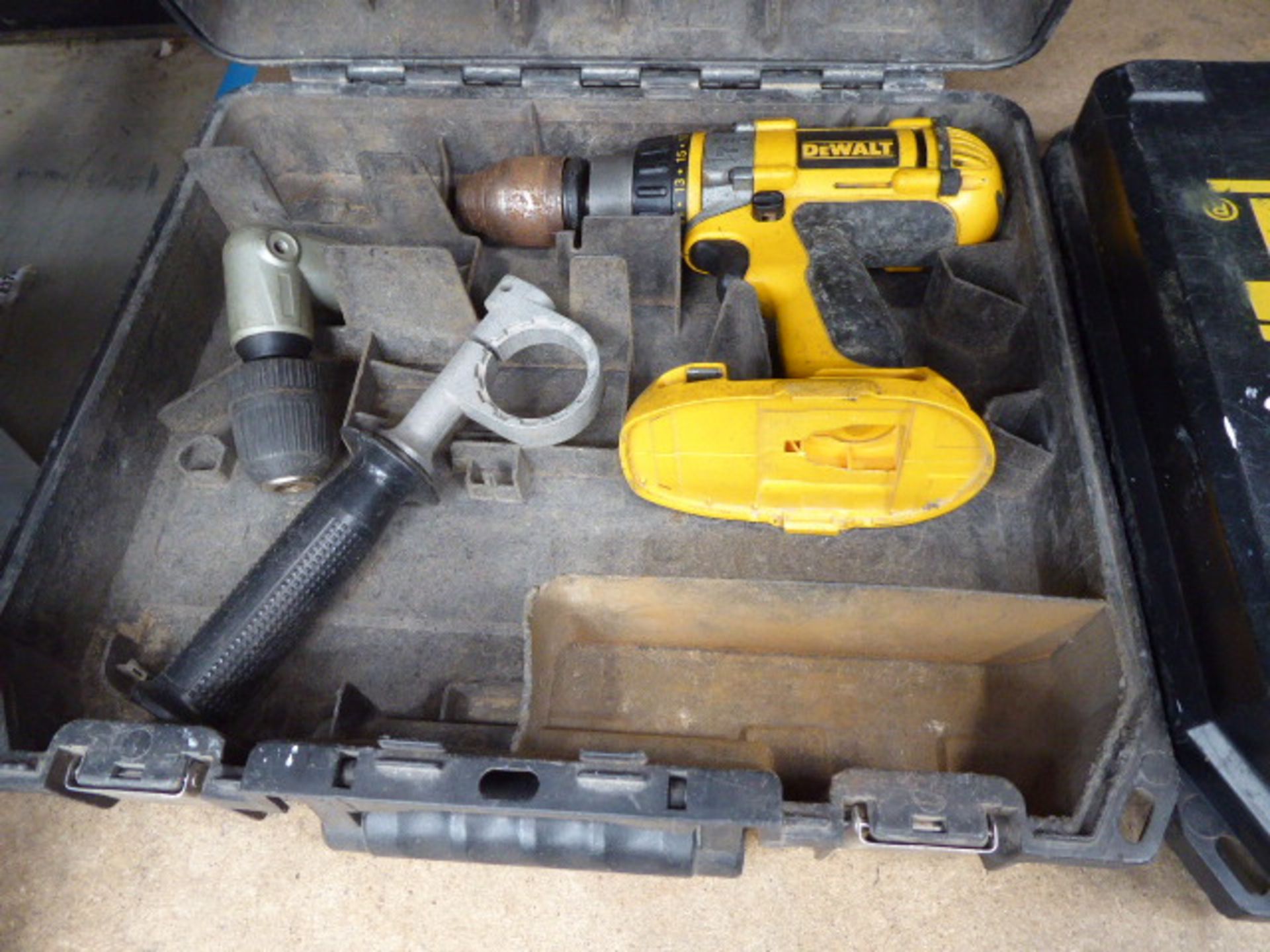 Dewalt battery drill, no battery/no charger