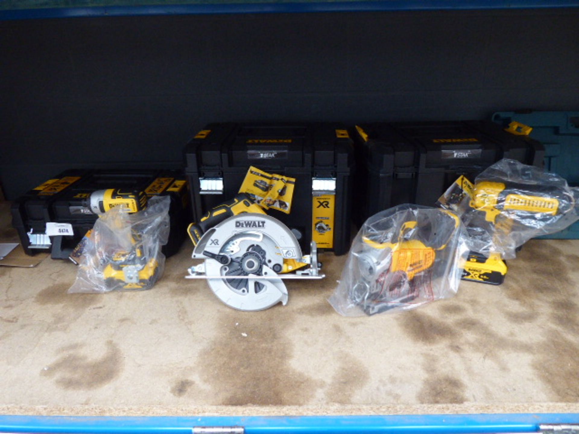 Dewalt toolkit inc. impact drive, circular saw, jigsaw and torch