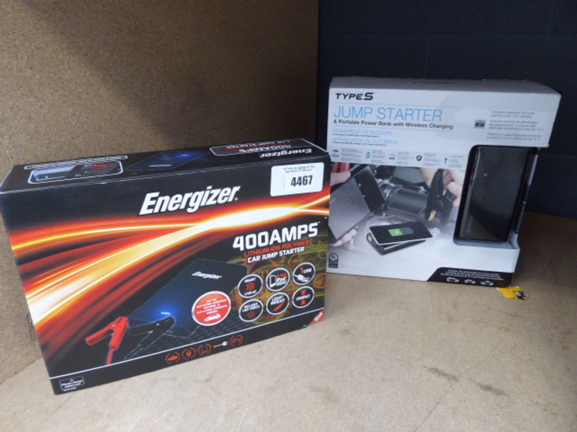 Energiser jumpstarter kit and power bank