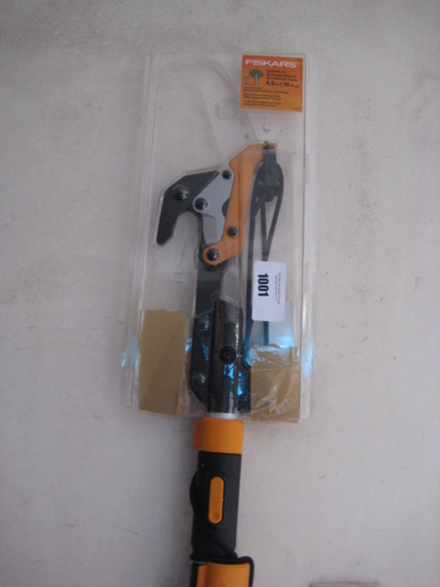 Fiskars 16' extending tree lopper