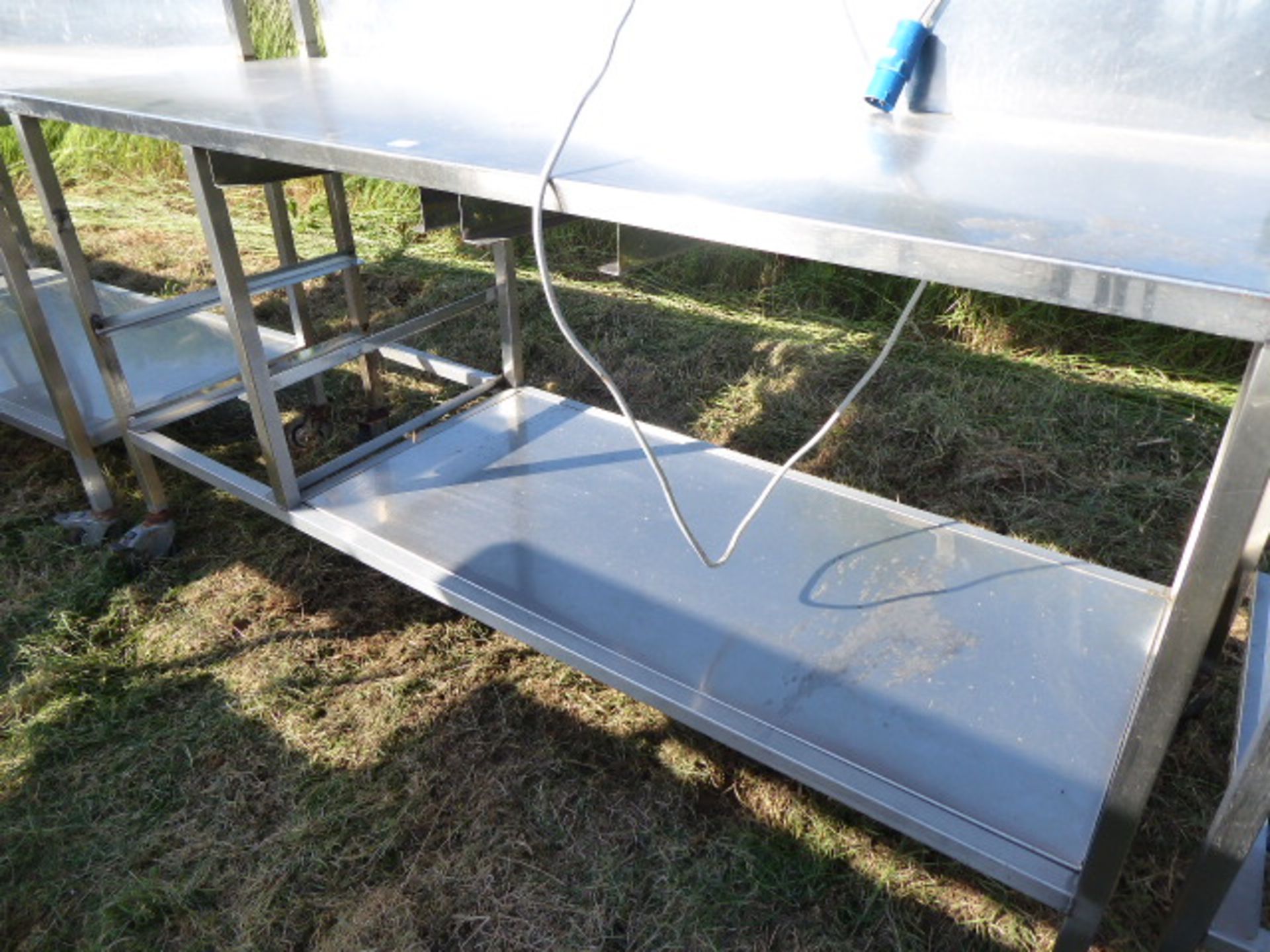 Stainless steel mobile food preparation station with 2 shelves over, shelf under space for trays, - Image 3 of 3