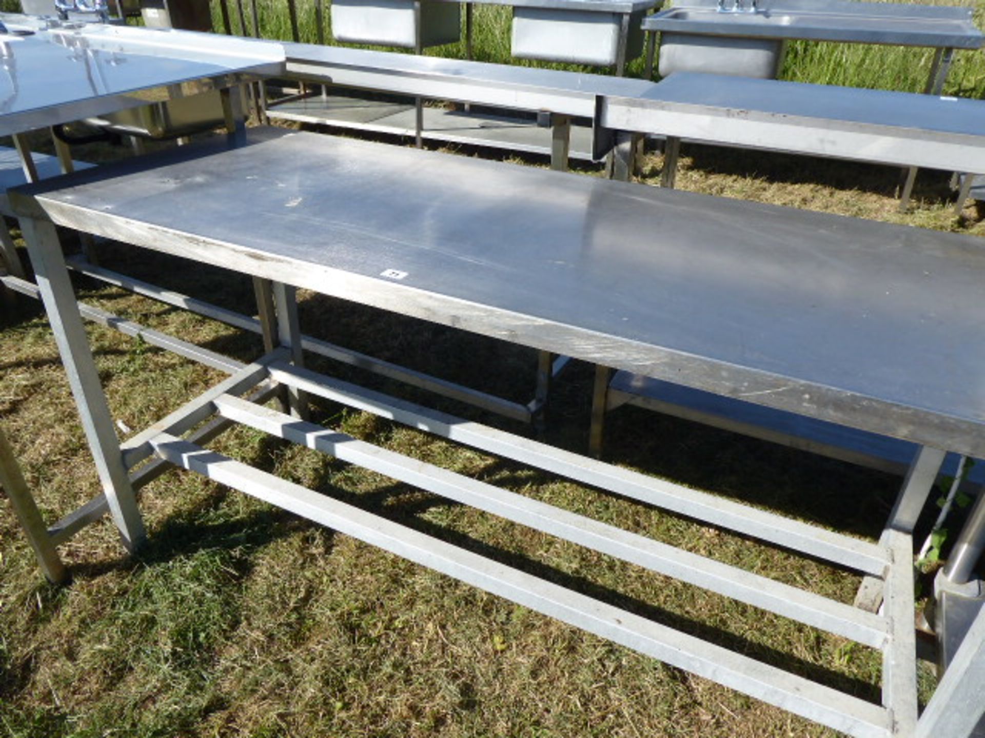 Stainless steel preparation table with a heavy duty frame, 1530mm wide, 610mm deep and 830mm high - Image 2 of 2