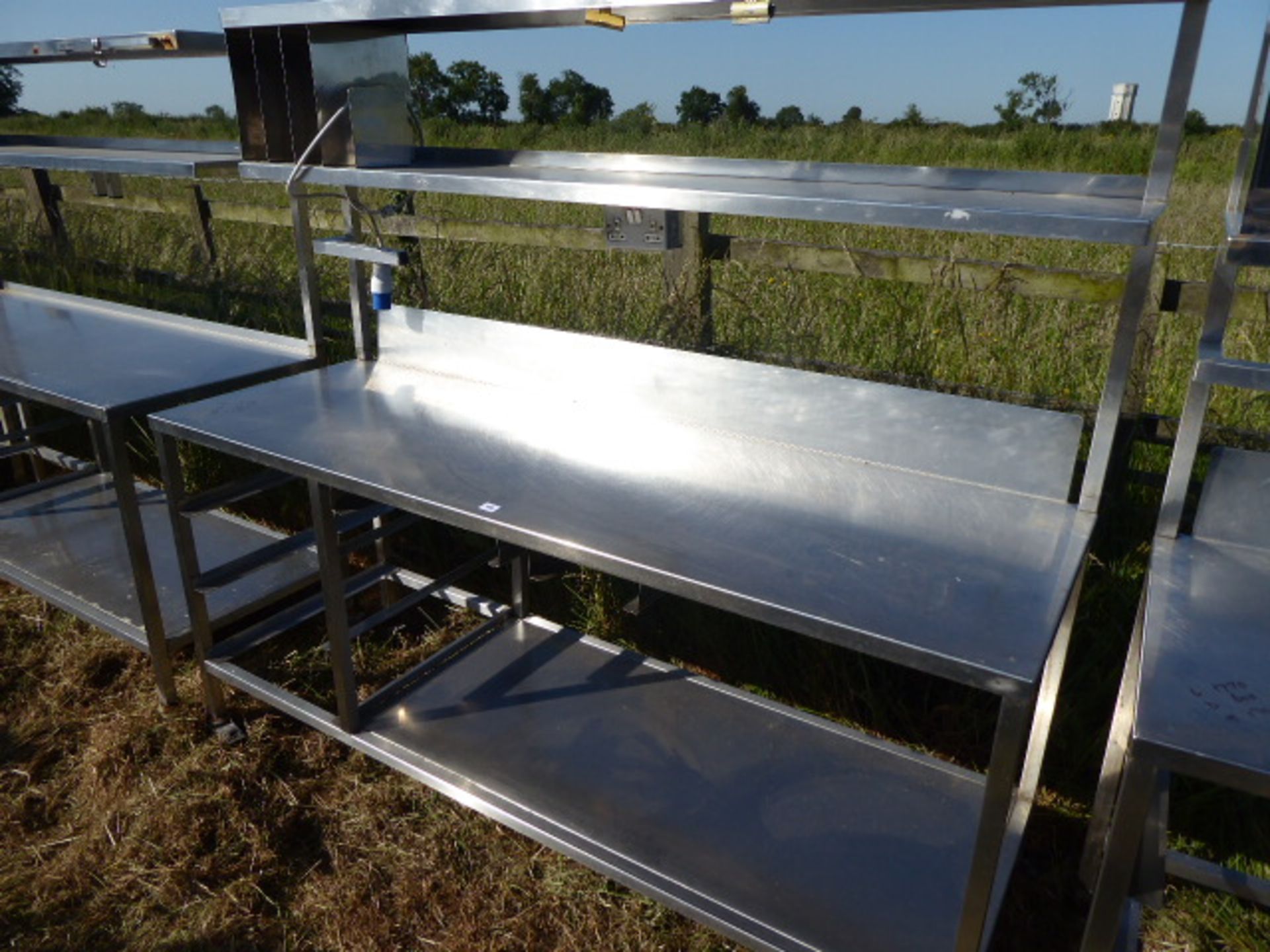 Stainless steel mobile food preparation station with 2 shelves over, shelf under space for trays, - Image 2 of 2