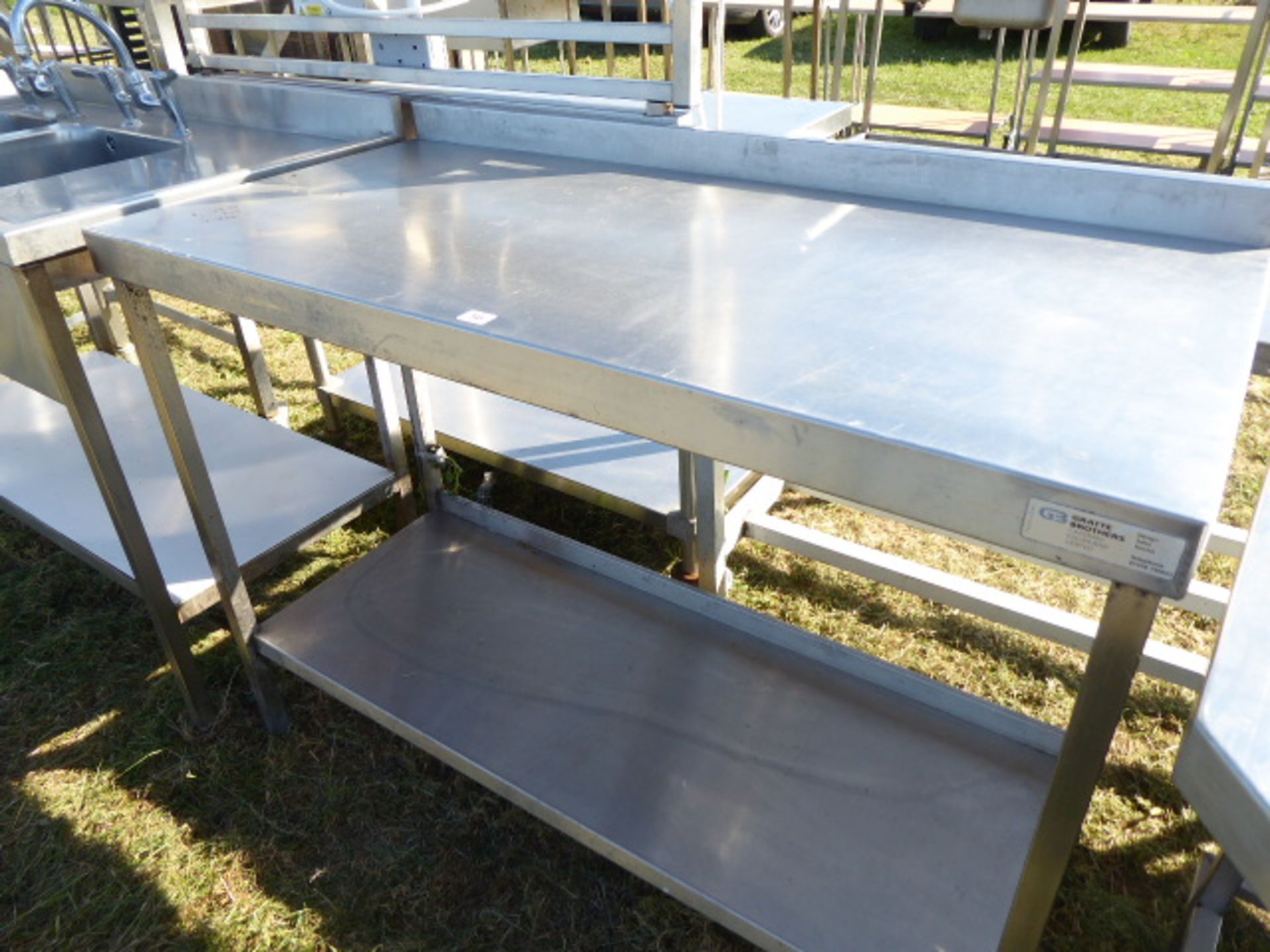 Stainless steel praparation table with a shelf under, 1250mm wide, 600mm deep and 950mm high