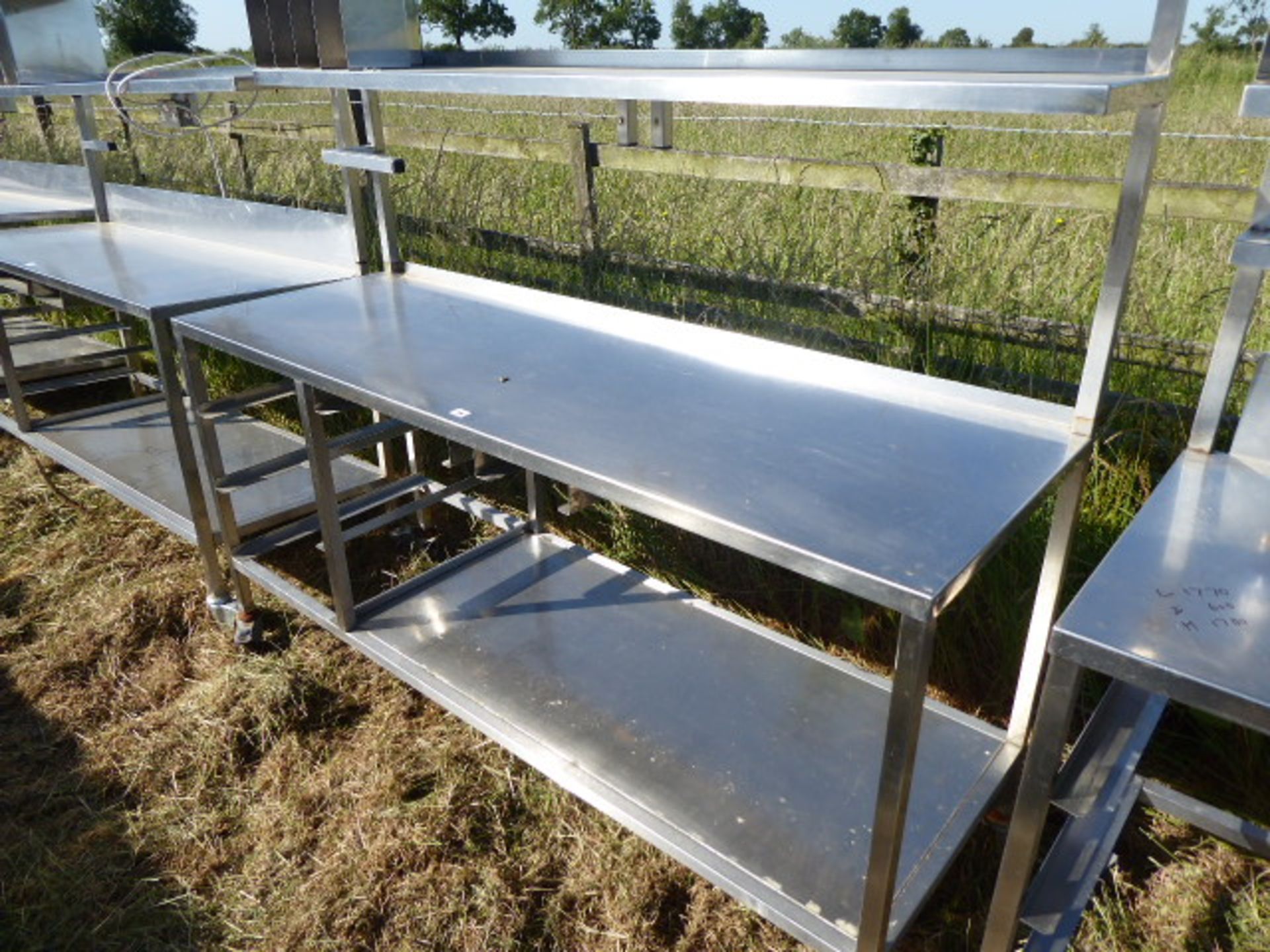 Stainless steel mobile food preparation station with 2 shelves over, shelf under space for trays, - Image 2 of 2