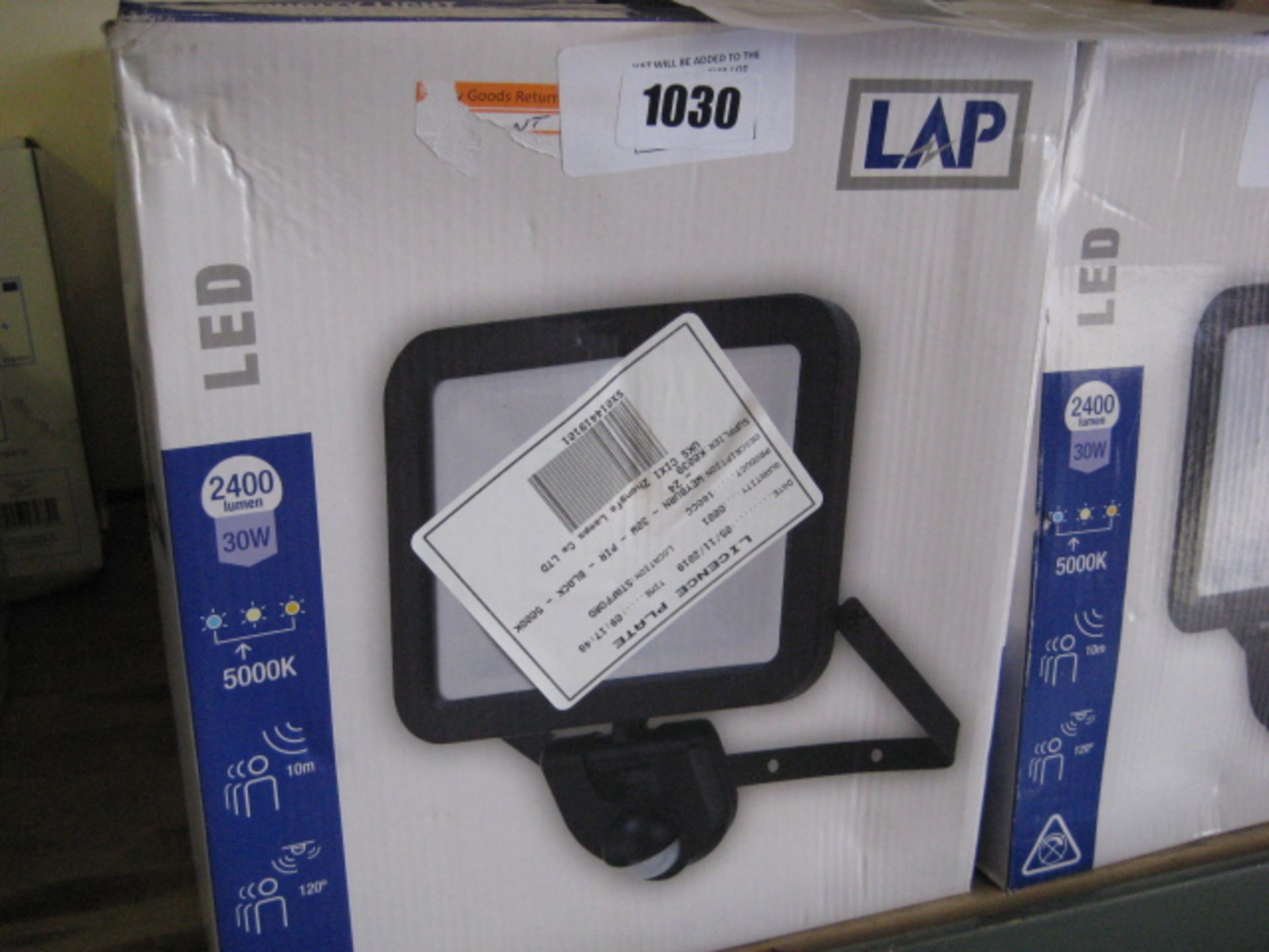 9 boxed LED 2400 lumen security lights