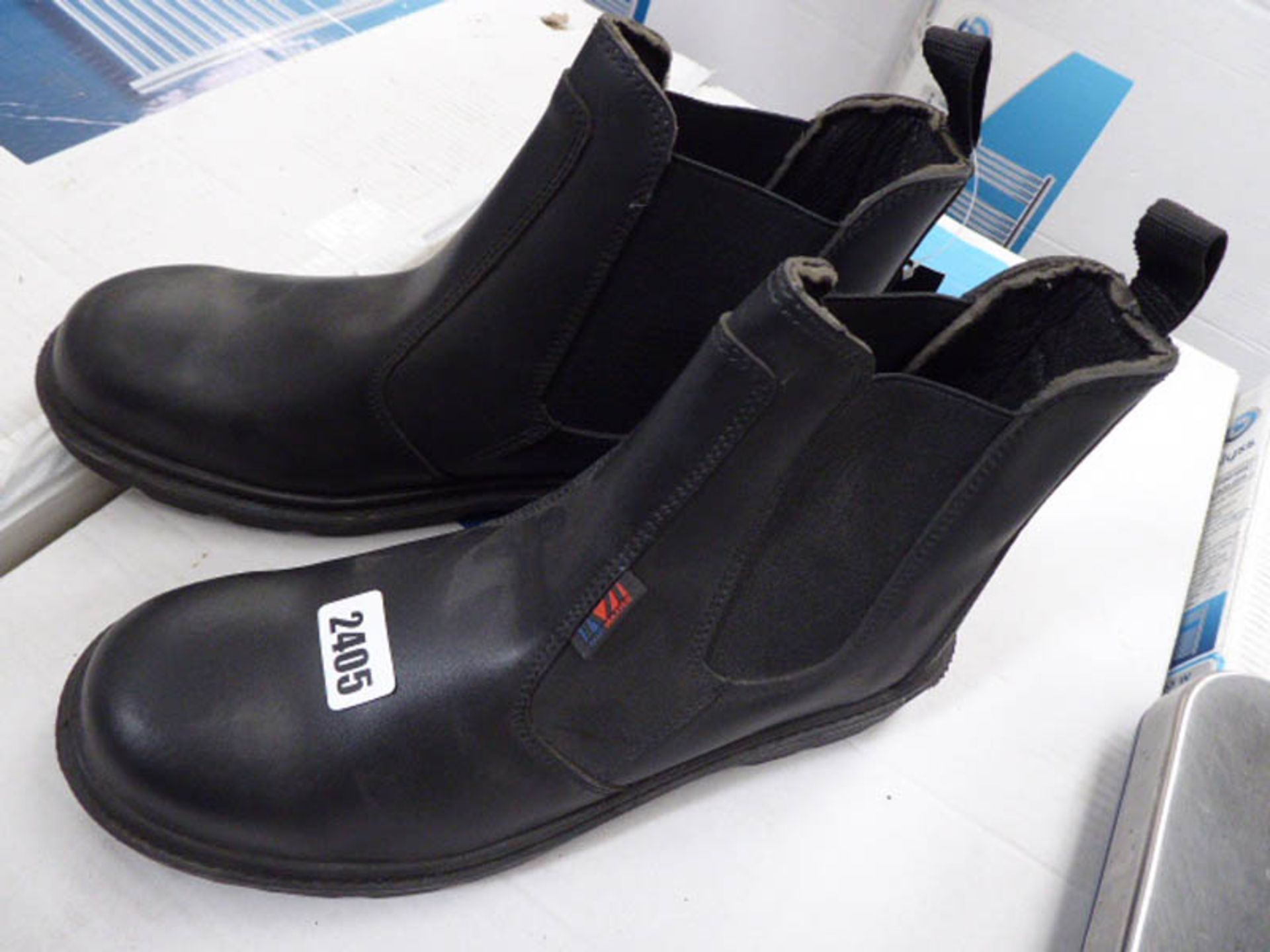 Pair of Slip Master size 11 safety boots in black