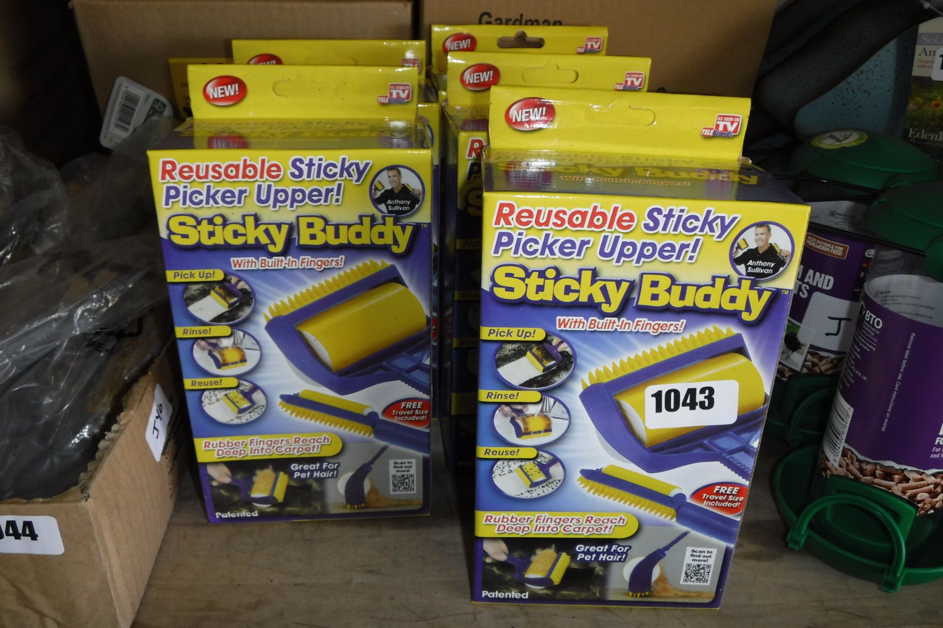 5 reusable sticky buddies