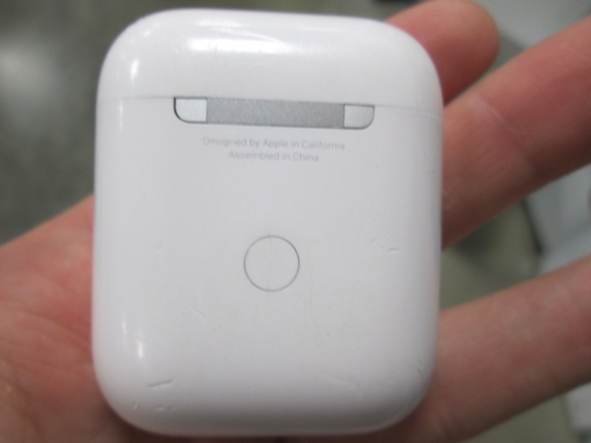 Apple Airpords 1st generation with charging case - Image 3 of 3