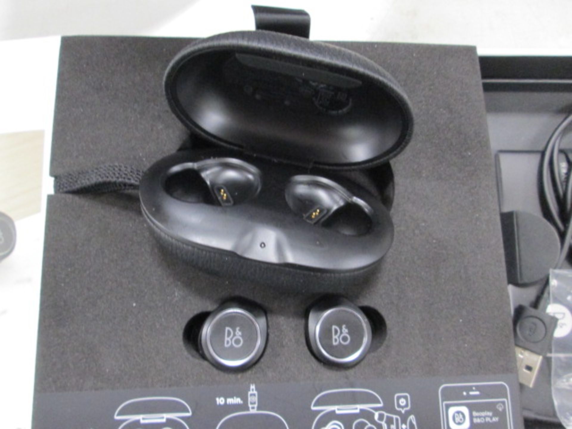 Bang & Olufsen E8 wireless earphones with charging case and box - Image 3 of 4