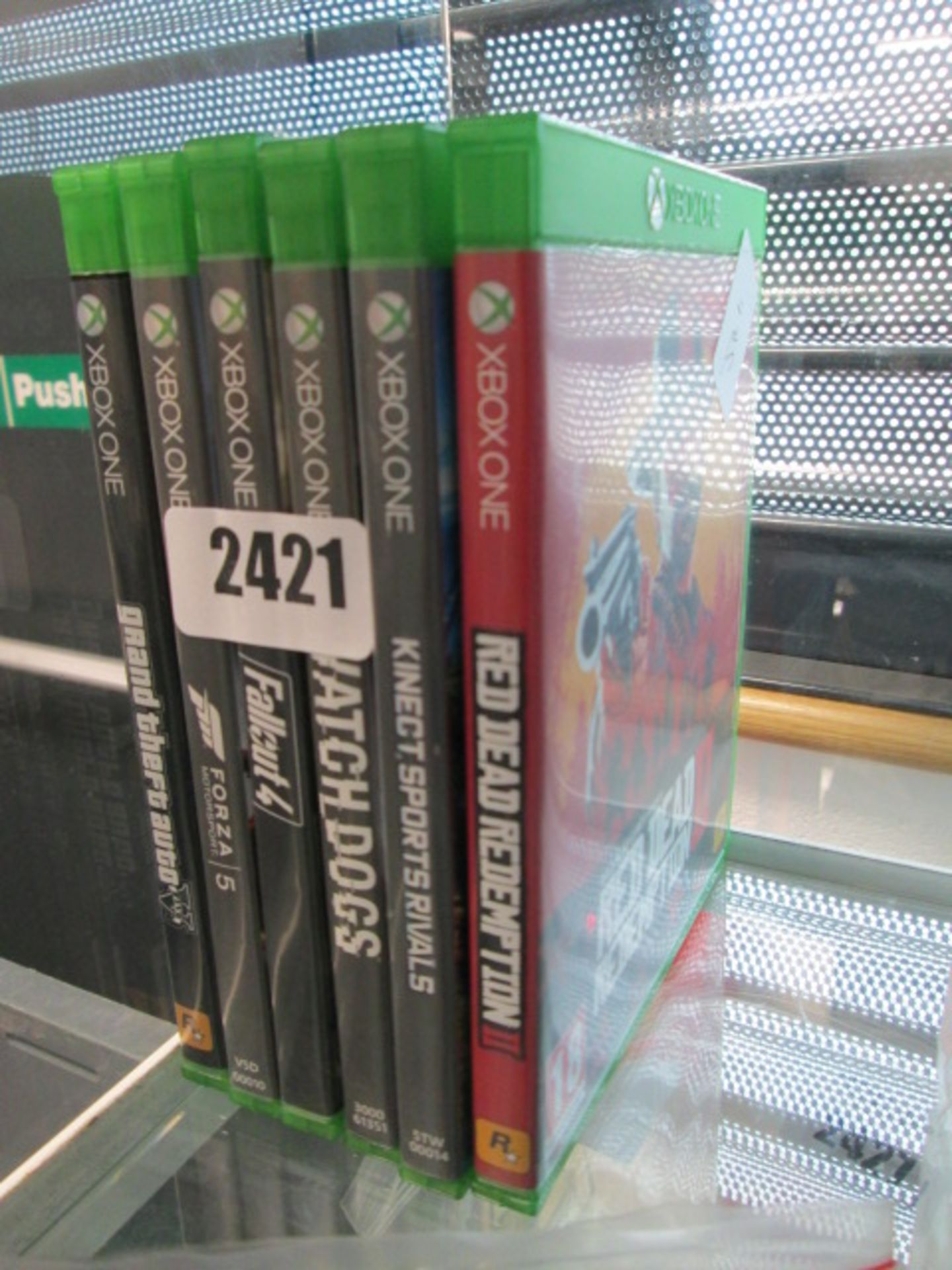 6 various Xbox One games with cases including Red Dead Redemption 2