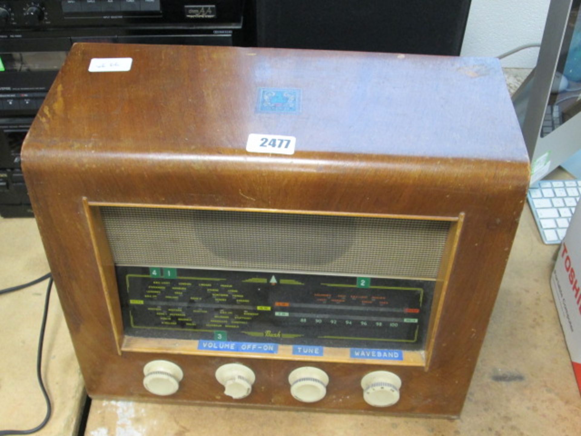 Bush wooden case valve radio