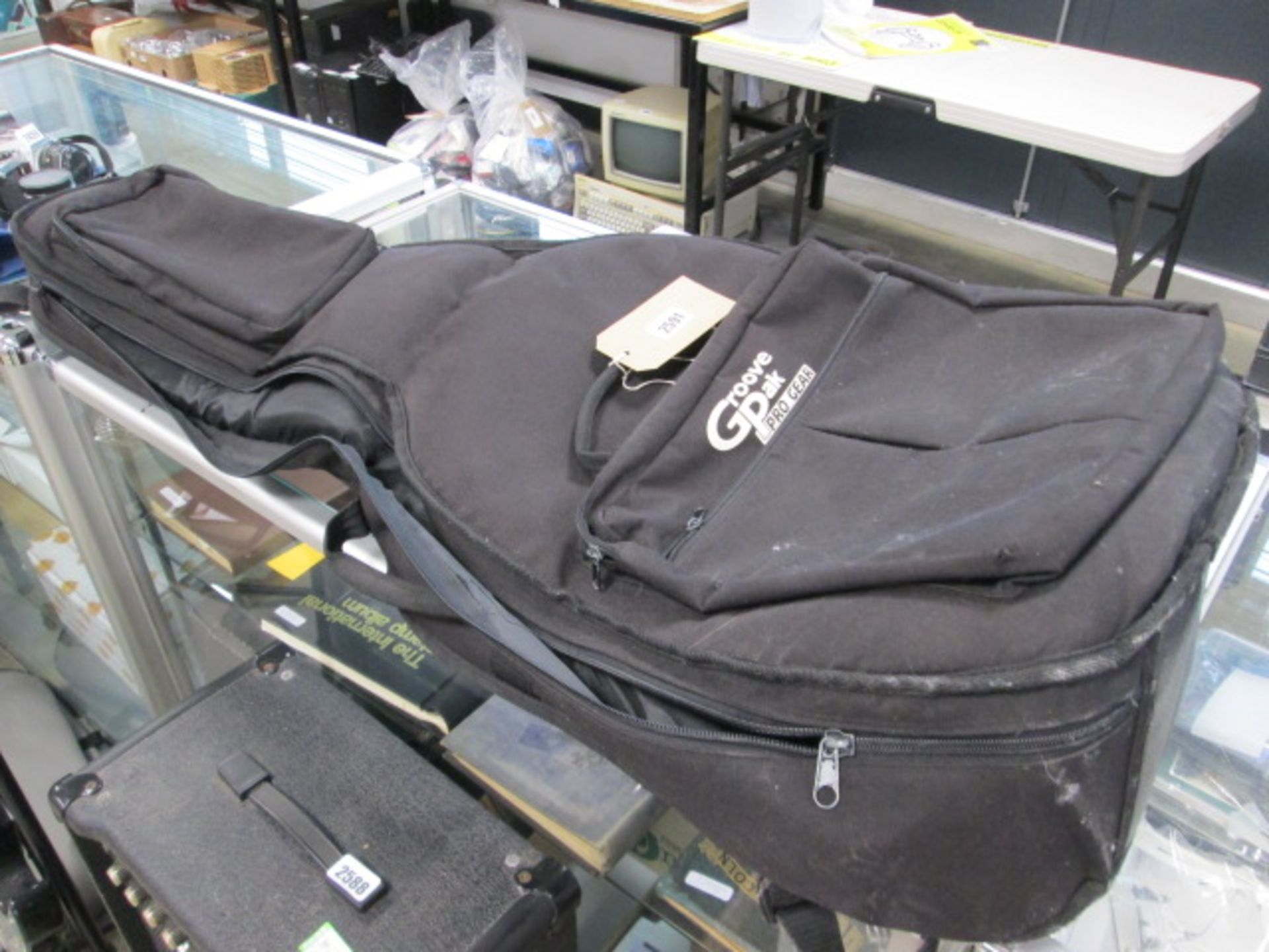 2693 - Grove Pack pro gear soft guitar carry case