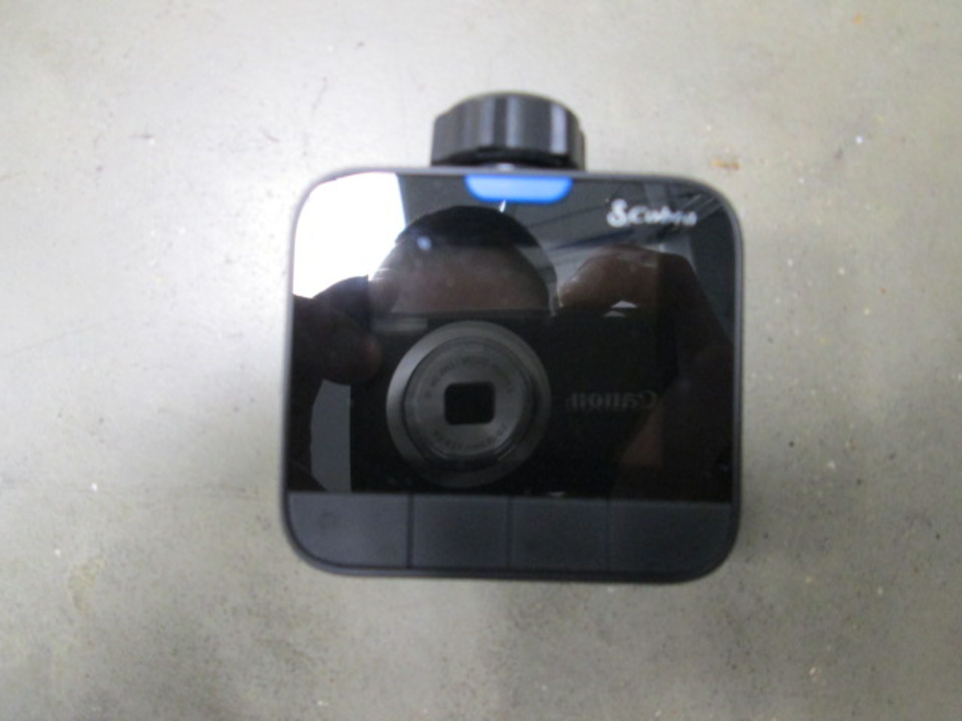 Cobra Dry HD dashcam with rear view system in box - Image 3 of 3