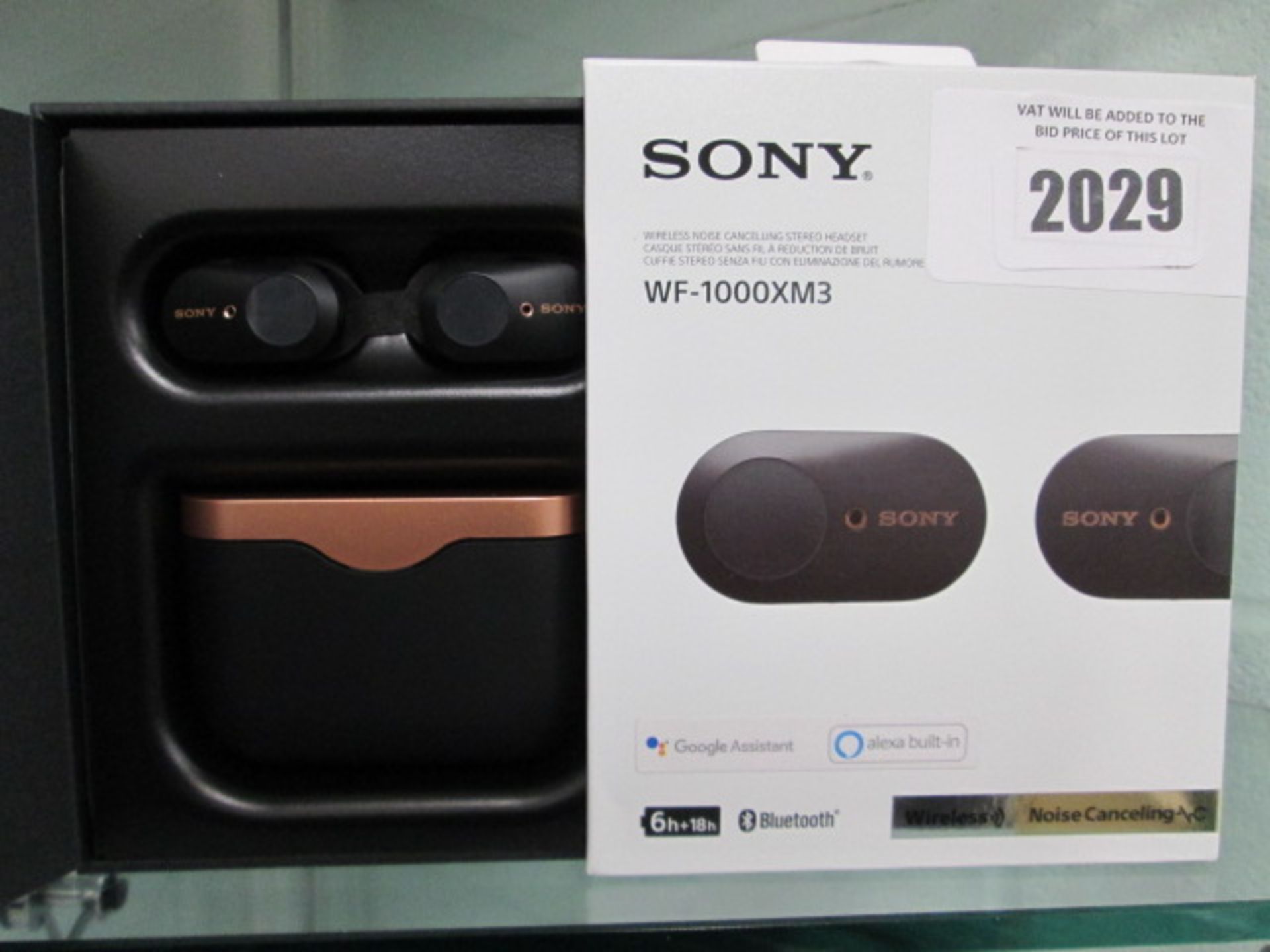 Sony WF-1000XM3 wireless noise cancelling stereo headset with charging case, spare eartips and box