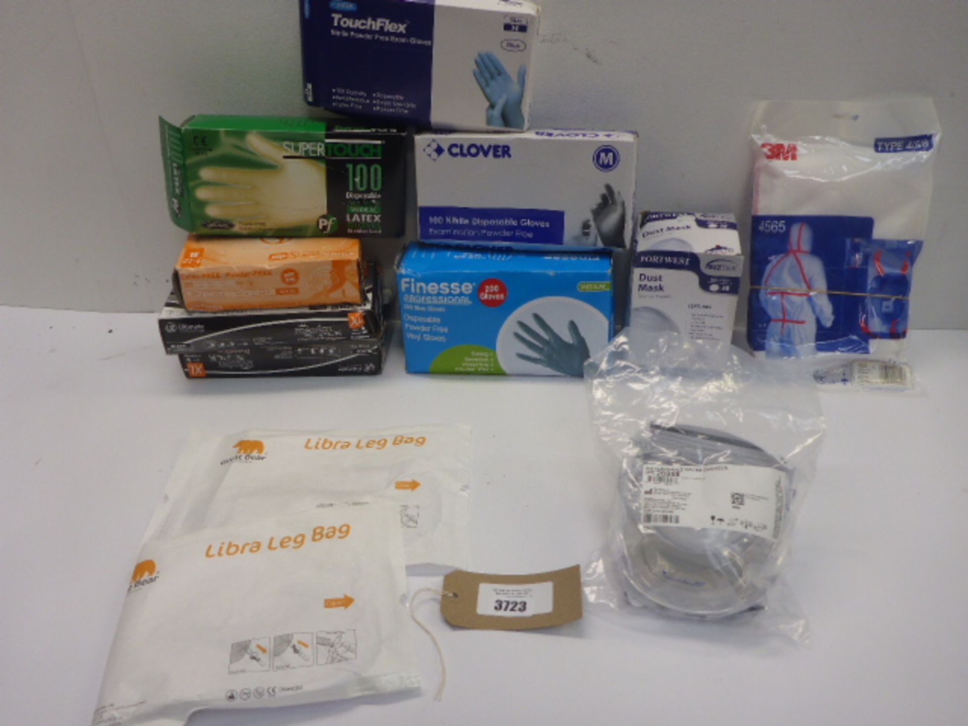 7 packs disposable examination gloves, cleanable water chamber, Libra leg bags, dust mask and 3M