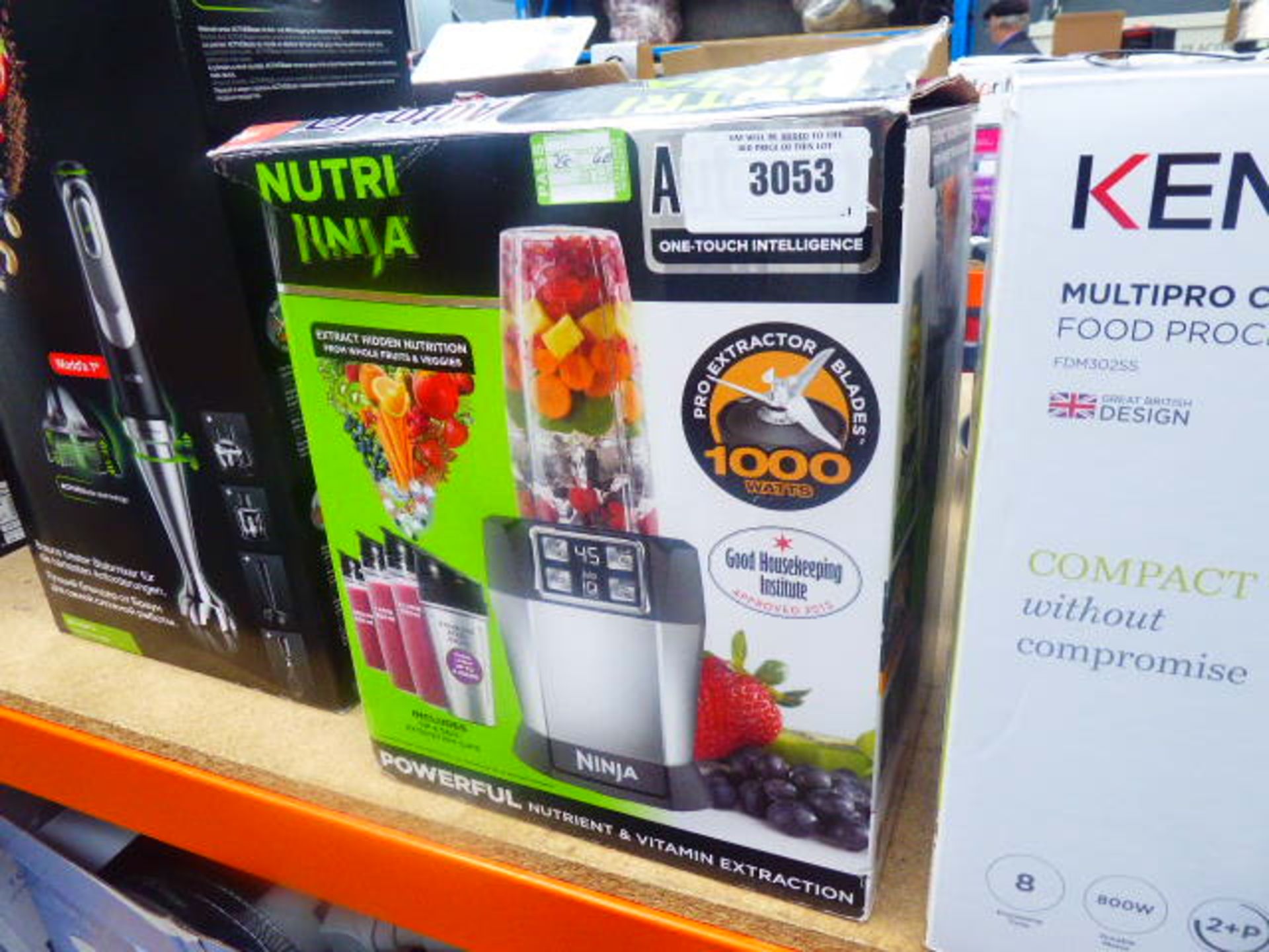 Nutri Ninja blender plus box