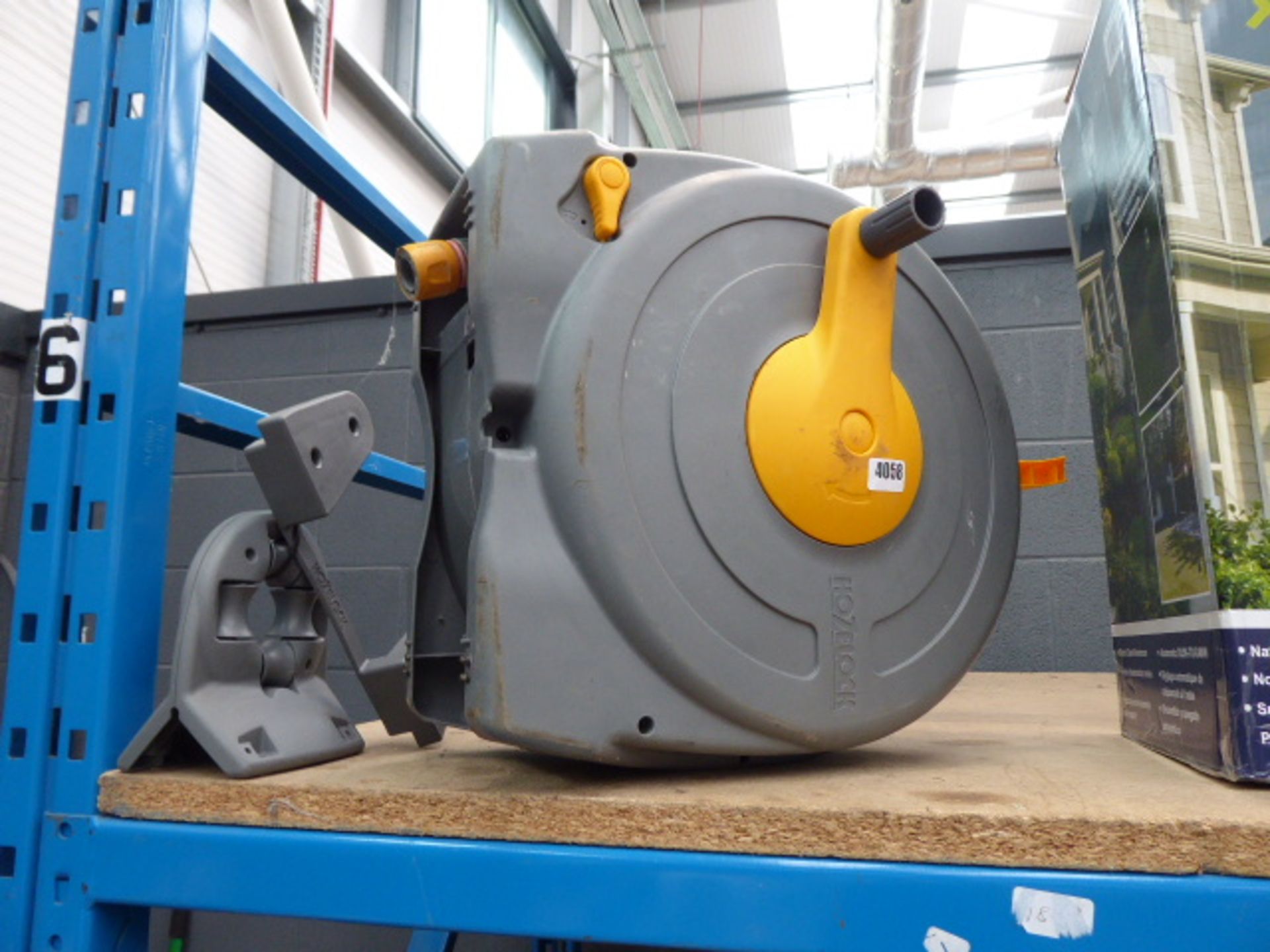 Hozelock hose reel