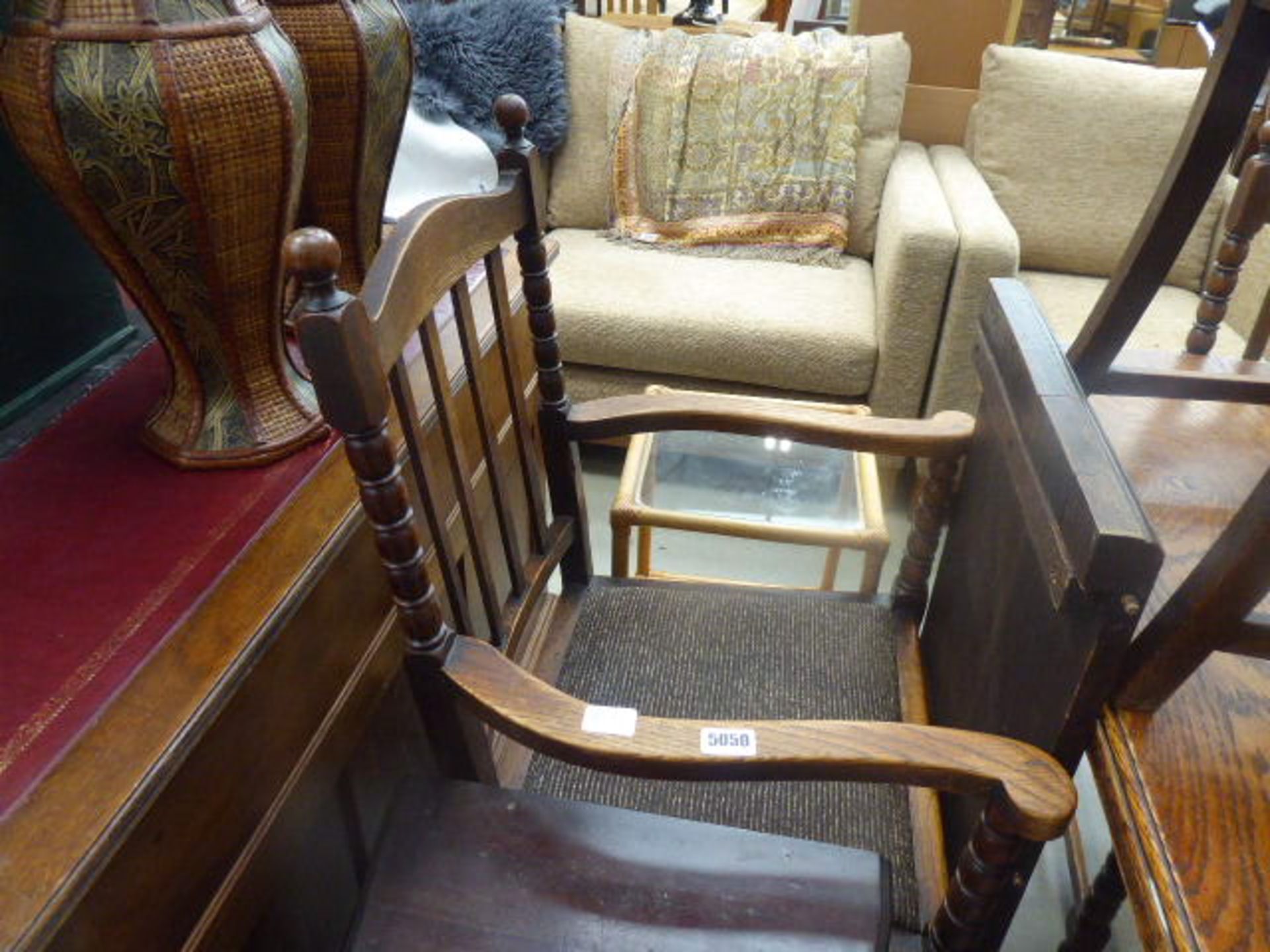 6 bobbin turned oak dining chairs to include 2 carvers