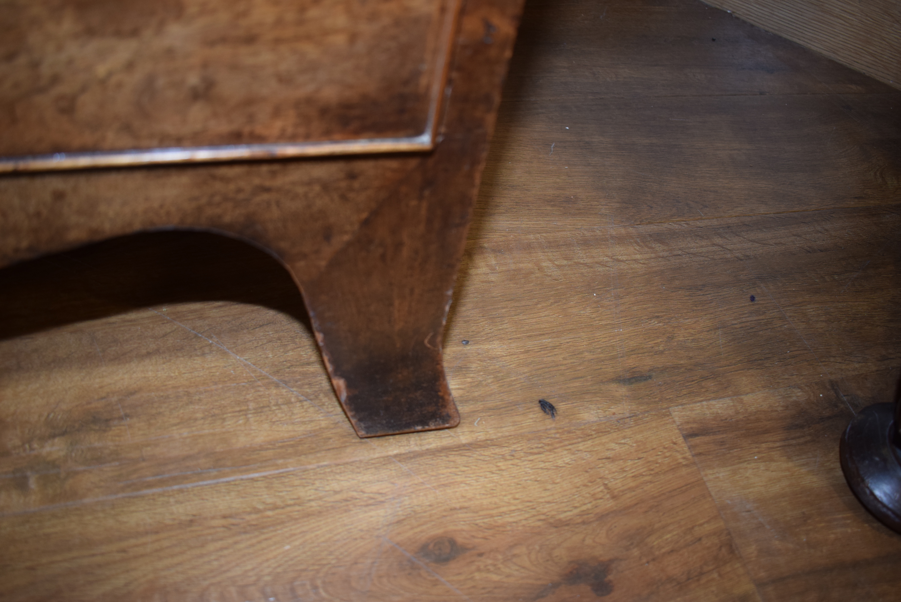 A 19th century mahogany and strung chest of two over three drawers on splayed feet, w. - Image 13 of 16