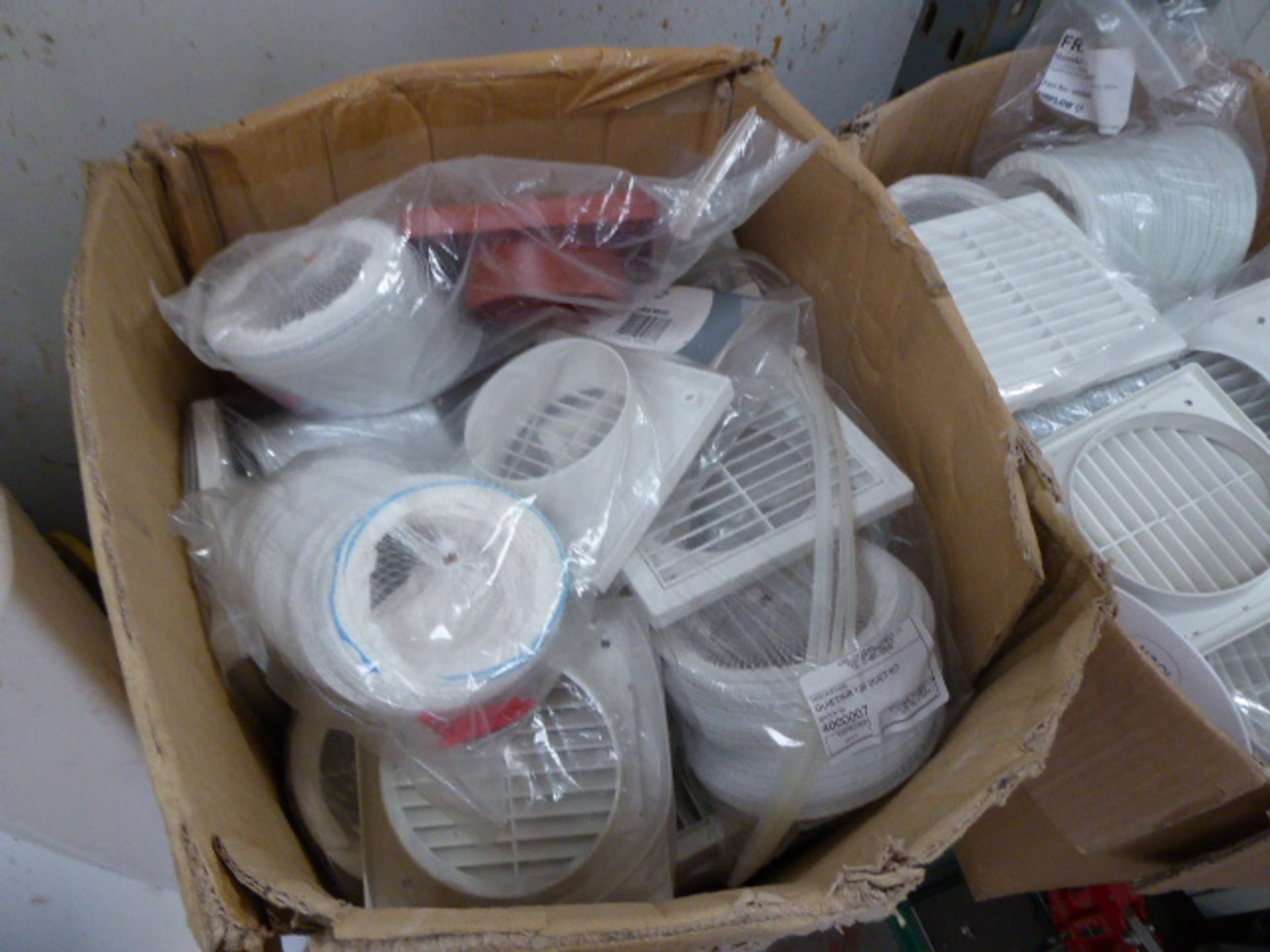 3 boxes of extractor fan vent covers and hose duct - Image 2 of 2
