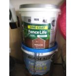 (1058) Tub of Ronseal 1 coat fence paint in medium oak with similar tub of Ronseal 1 coat fence life