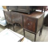 Mahogany sideboard with 3 central drawers and 2 cupboards