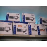 8 boxed LED solar powered lights