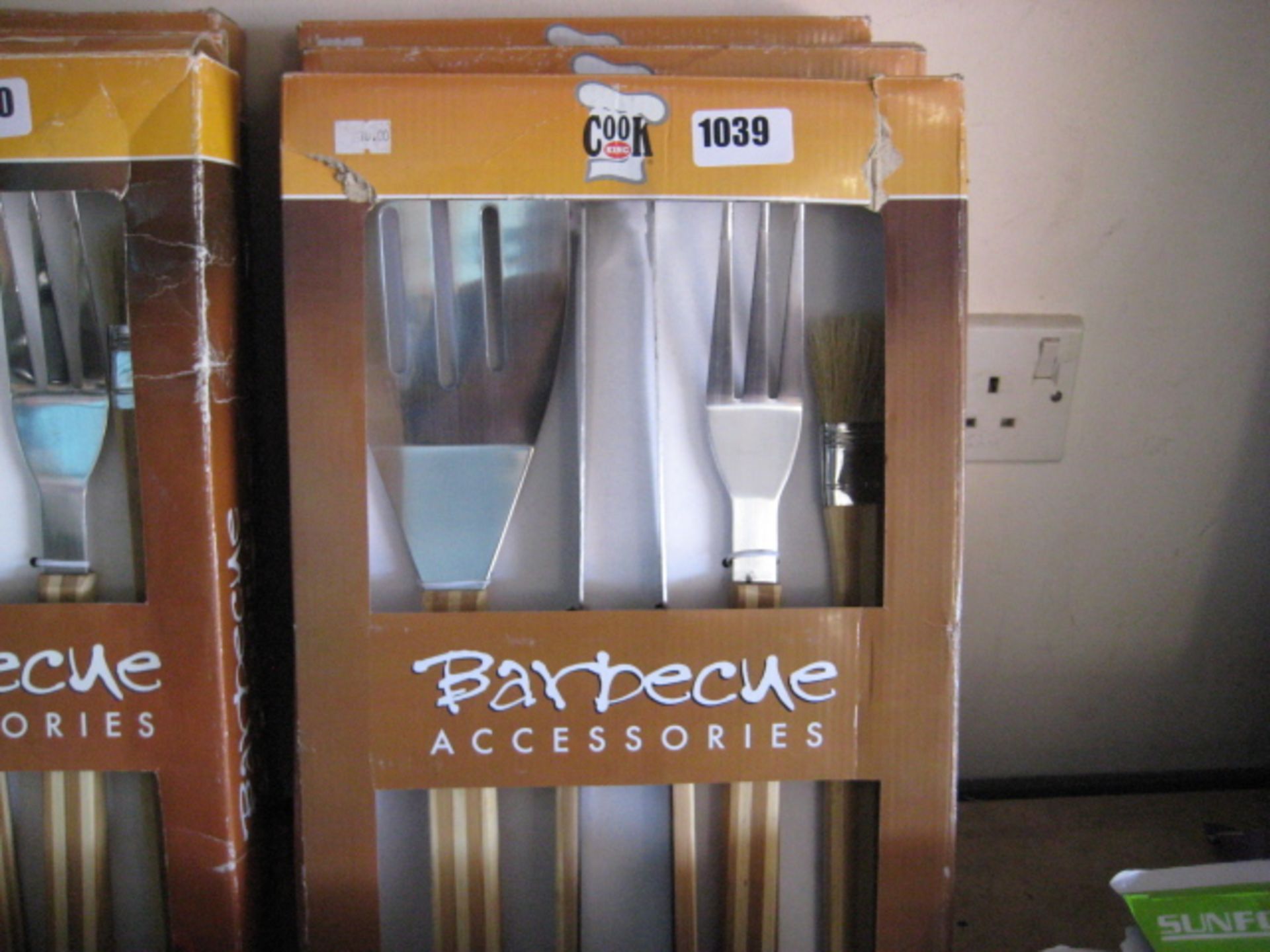 3 BBQ accessory sets